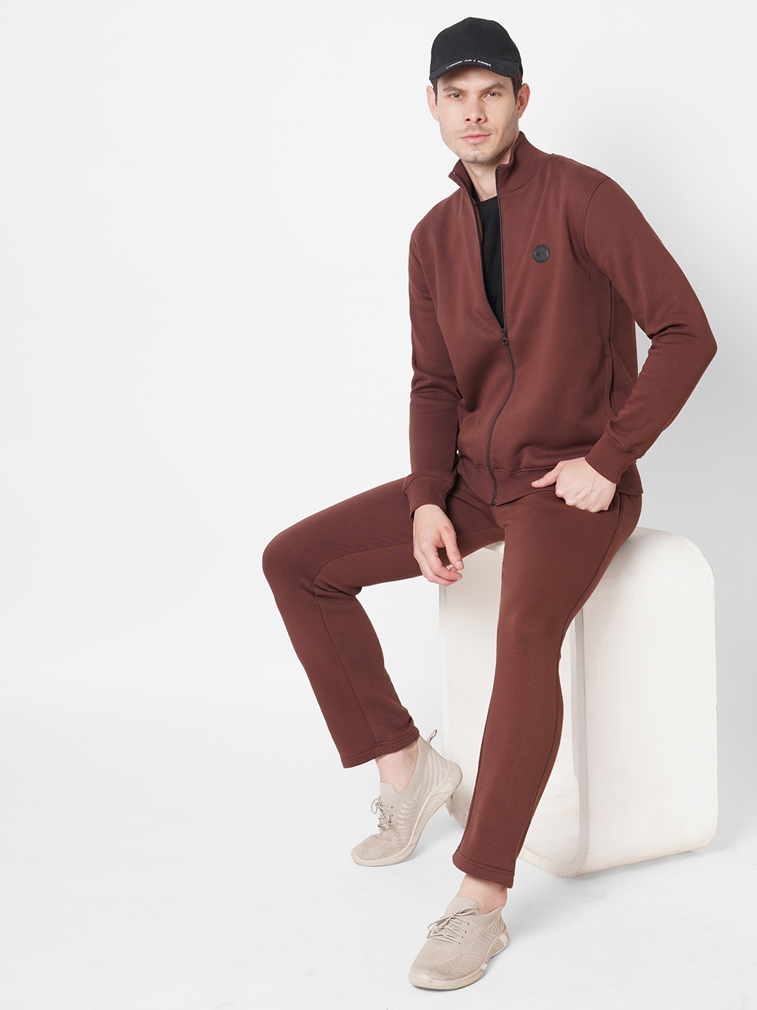 

Sweet Dreams Men Brown Fleece Tracksuits