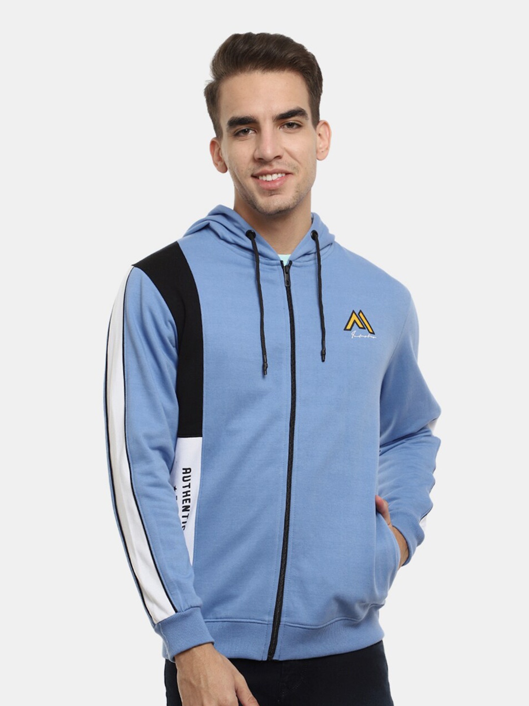 

V-Mart Men Blue Hooded Cotton Sweatshirt