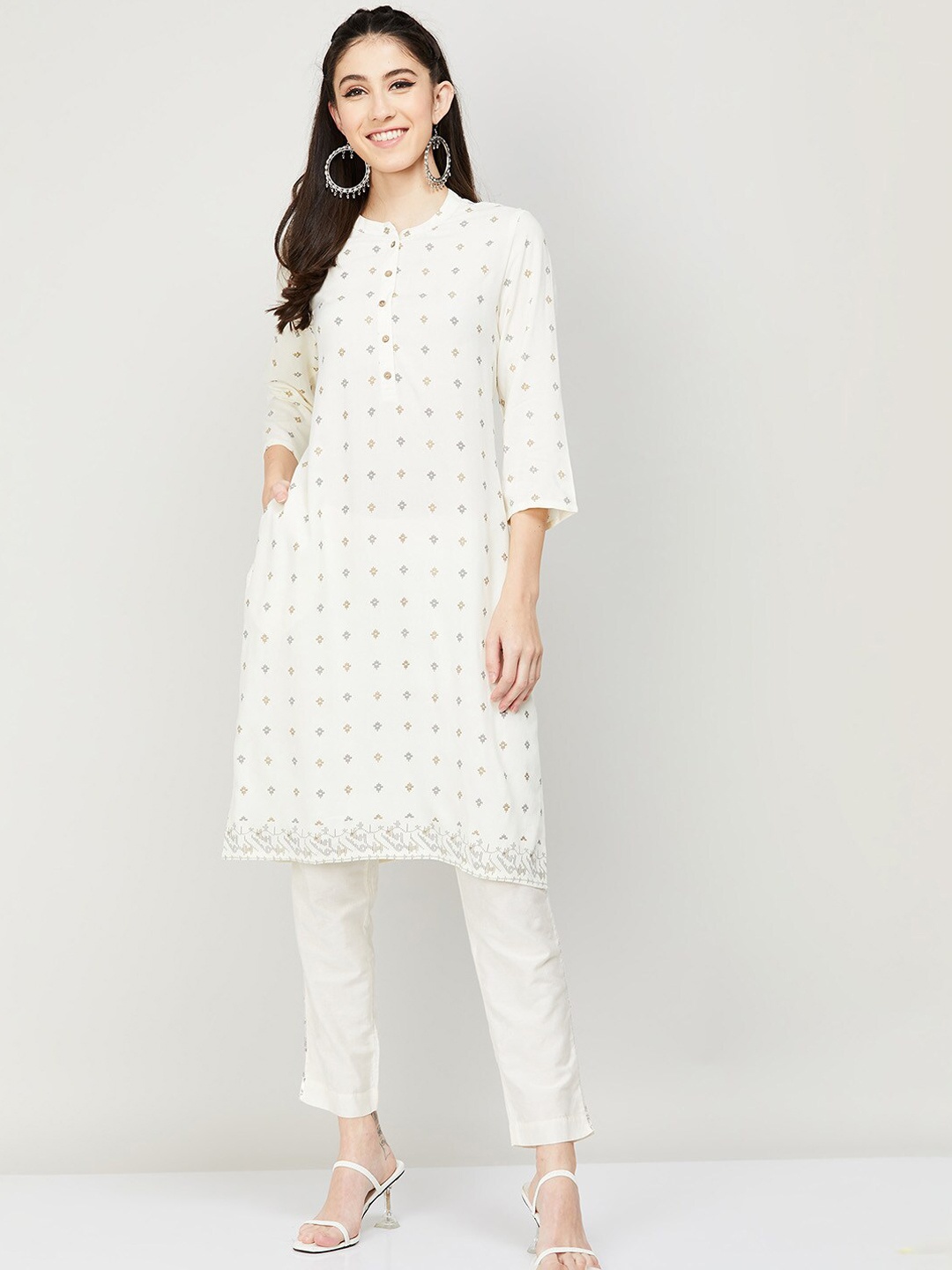

Melange by Lifestyle Off White Geometric Printed Kurta