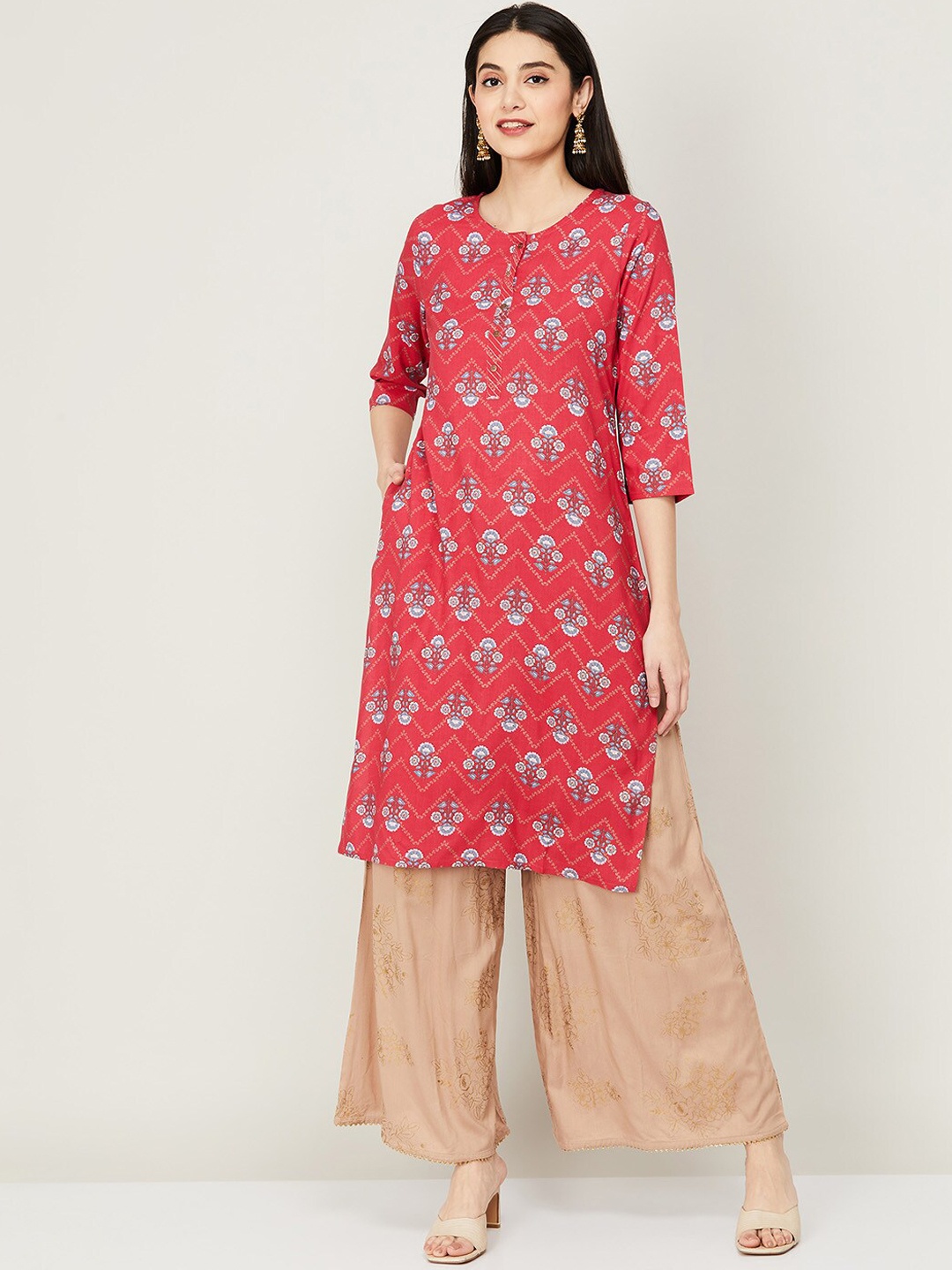 

Melange by Lifestyle Zari Floral Printed Kurta, Red