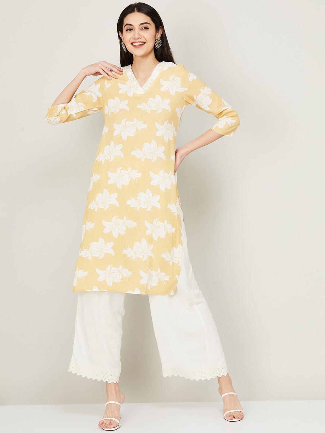 

Melange by Lifestyle Floral Printed Thread Work Straight Regular Curved Kurta, Cream