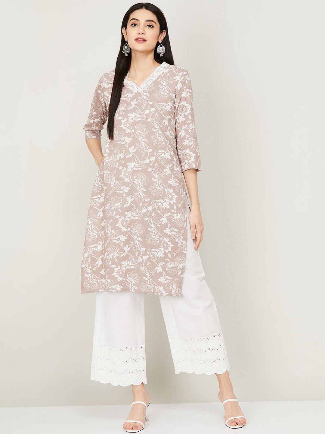 

Melange by Lifestyle Floral Printed Straight Regular Kurta, Brown
