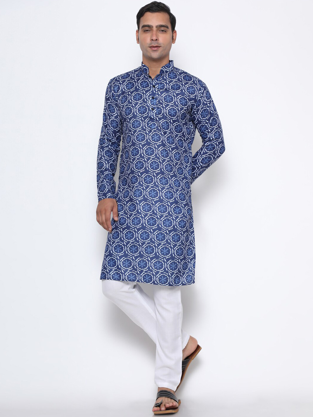 

GoStyle Floral Printed Mandarin Collar A-Line Regular Fit Cotton Kurta, Blue