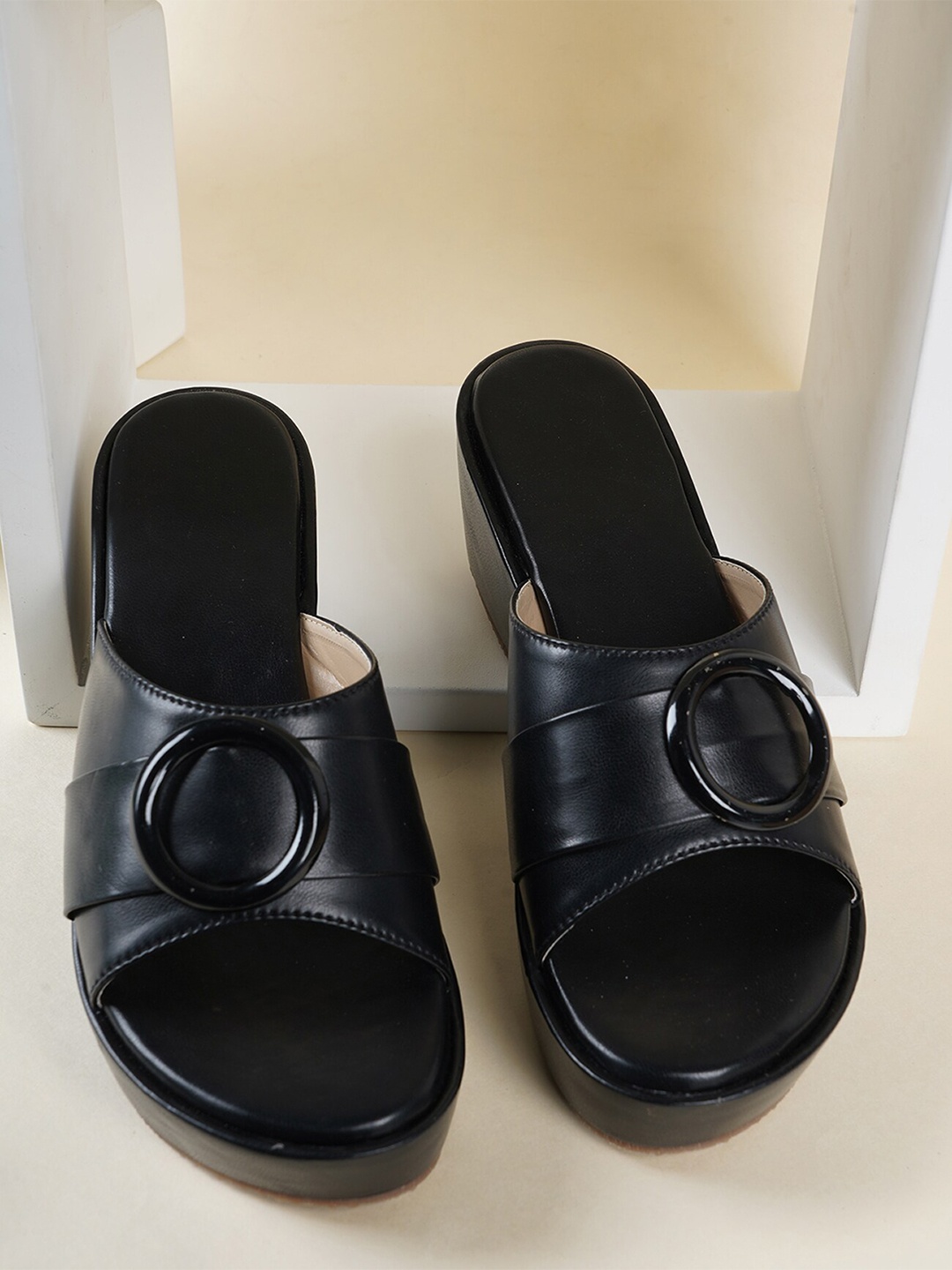 

Walkfree Casual Wedge Heels, Black