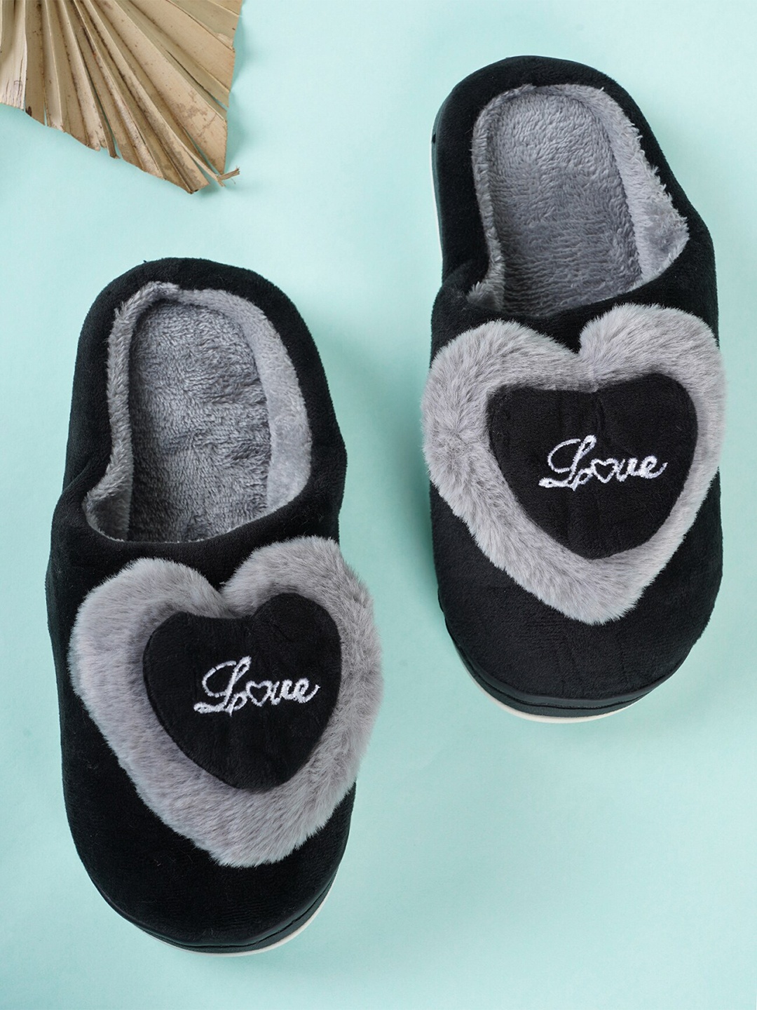 

Walkfree Women Black & Grey Room Slippers