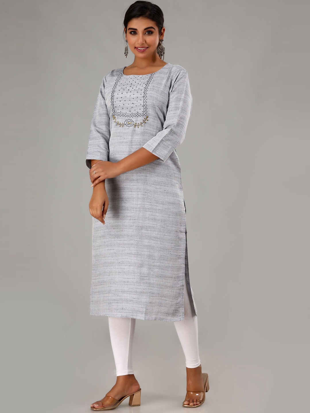 

FASHION DWAR Women Grey Yoke Design Thread Work Pure Cotton Kurta