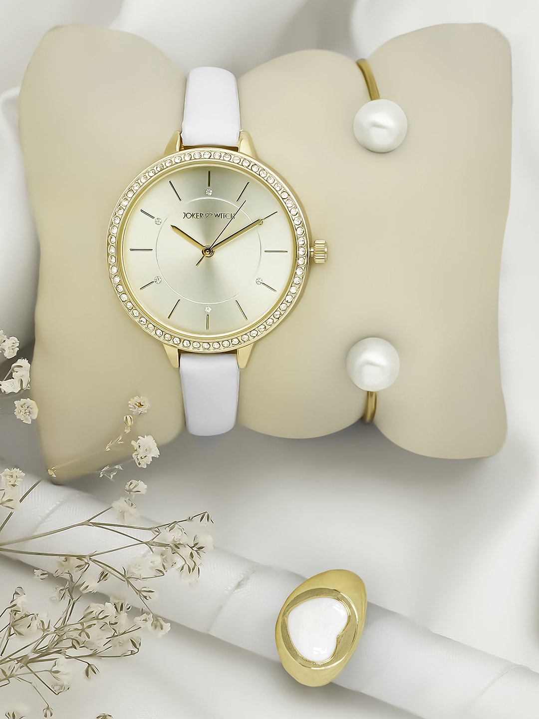 

JOKER & WITCH Women Gold Toned & White Analogue Watch With Bracelet And Ring Gift Set