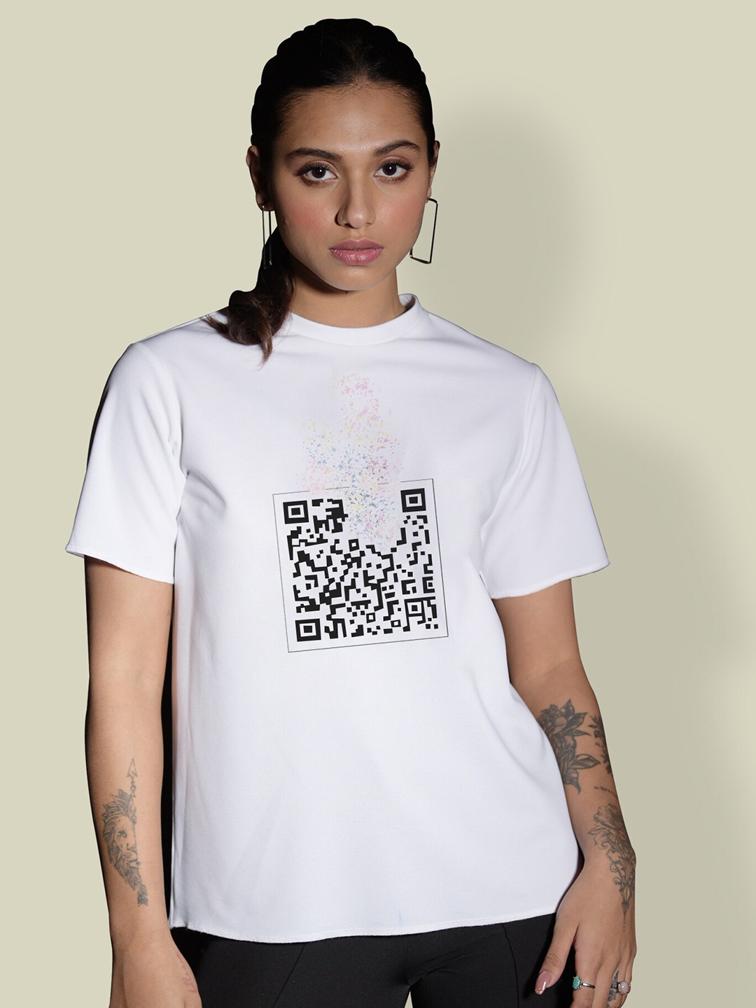 

MODWEE White & Black Printed Round Neck Top