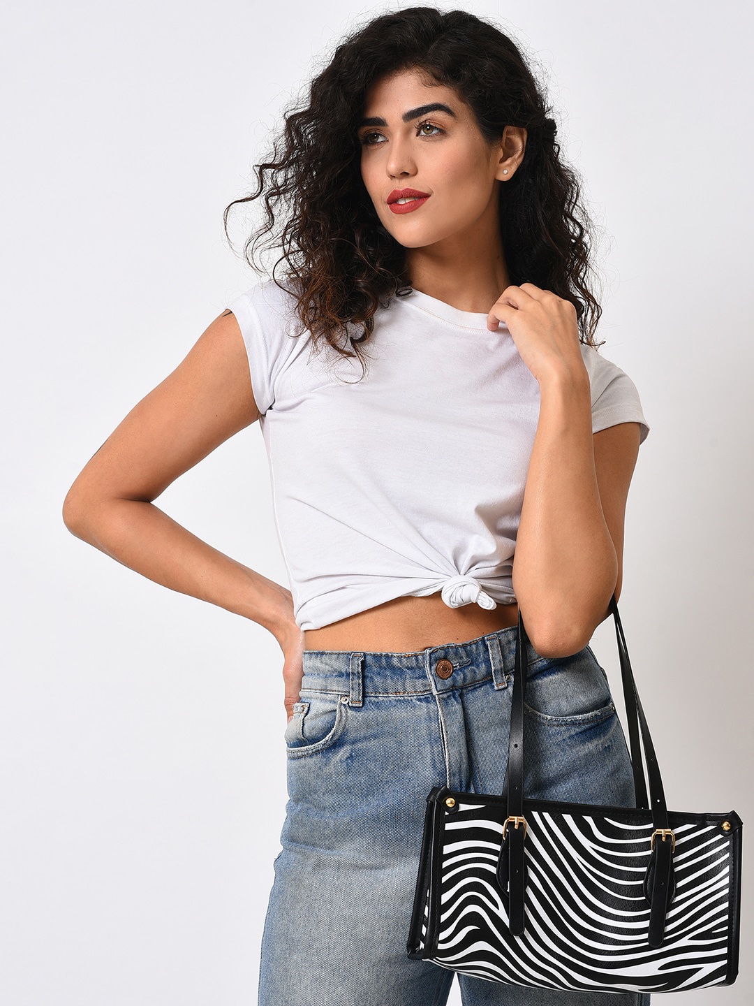 

HAUTE SAUCE by Campus Sutra White Printed PU Structured Shoulder Bag