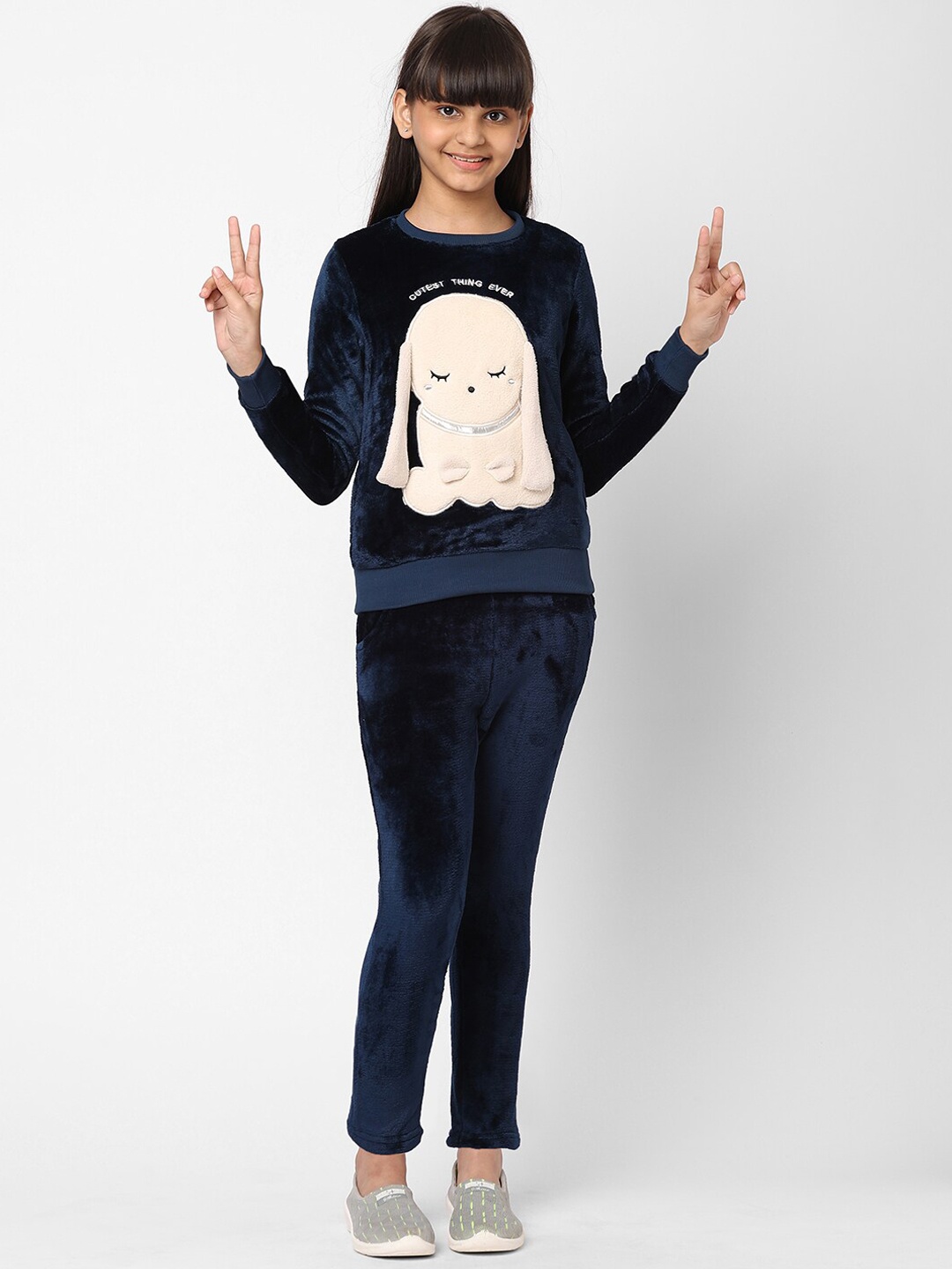 

Sweet Dreams Girls Navy Blue Self Design Fleece Tracksuits