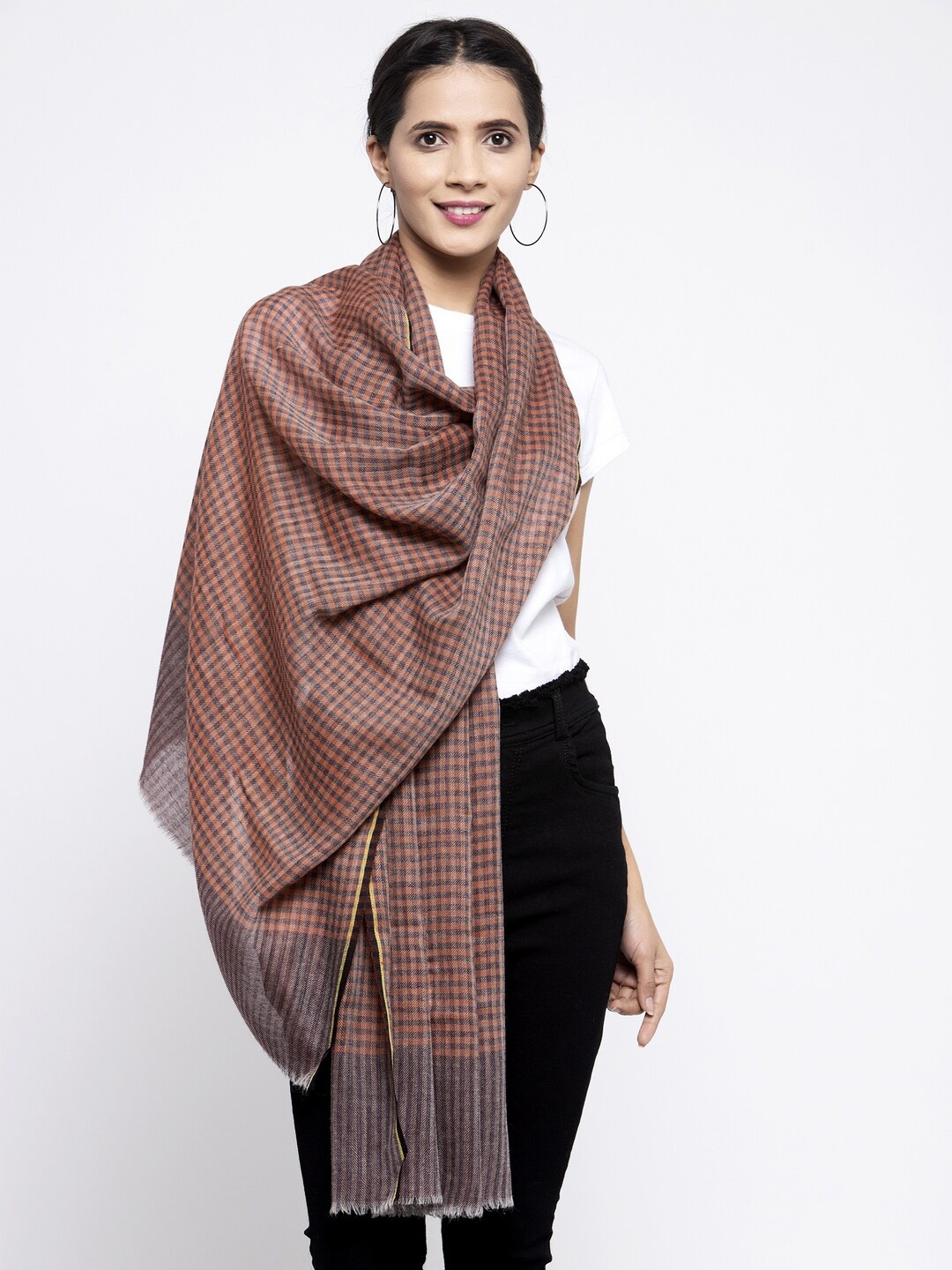 

Calvadoss Women Peach-Coloured & Grey Checked Pure Wool Long-Fit Shawl