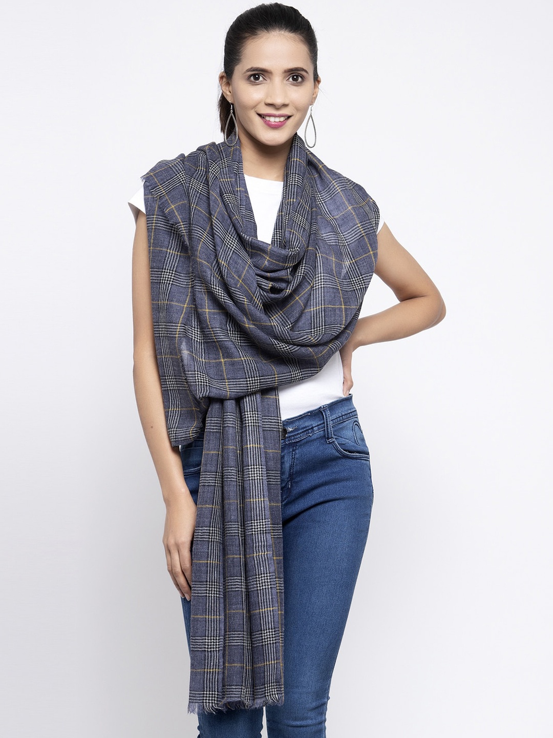 

Calvadoss Women Grey & Yellow Checked Pure Wool Long-Fit Shawl