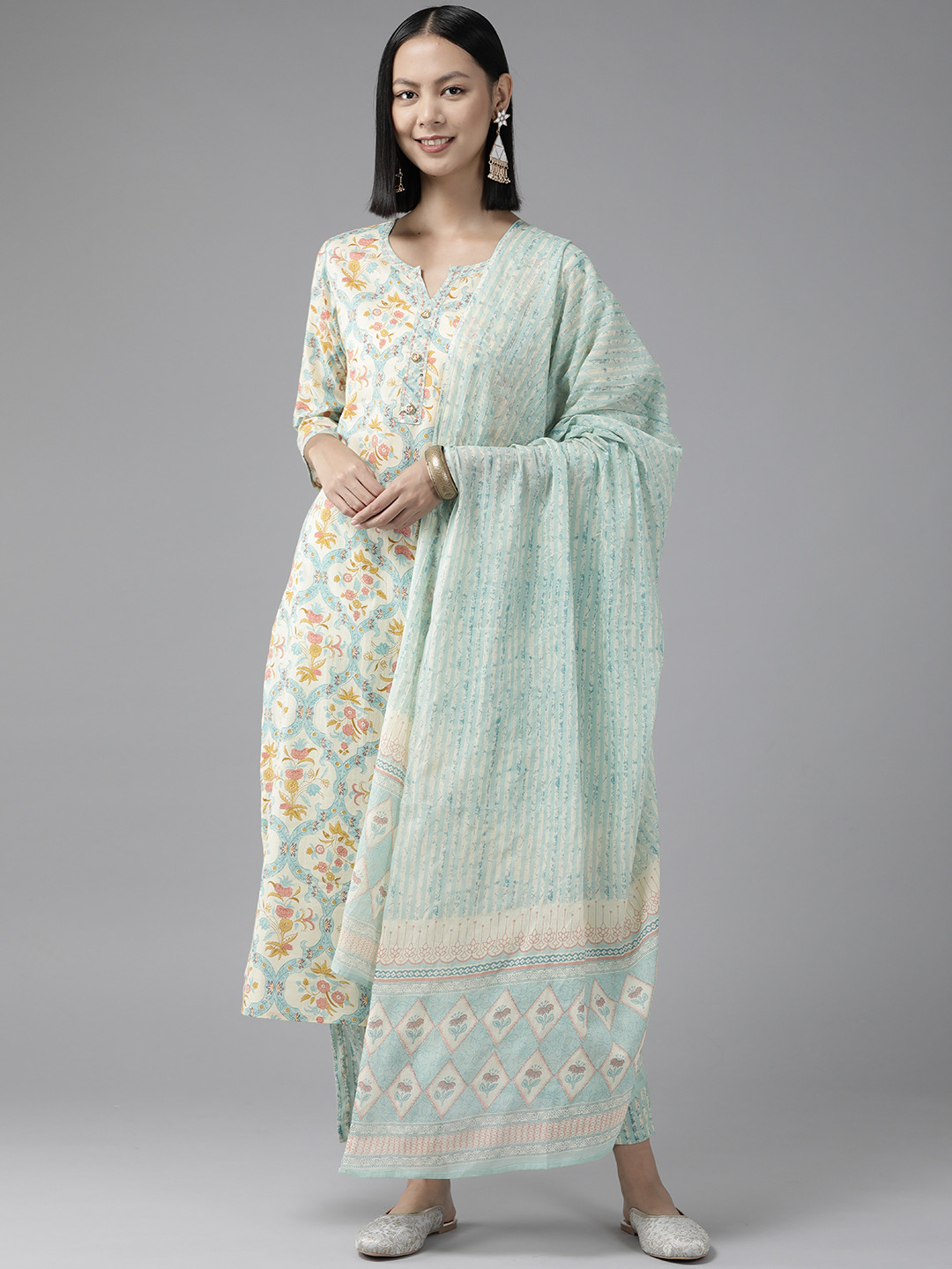 

Yufta Women Off White Floral Pure Cotton Kurta with Trousers & With Dupatta