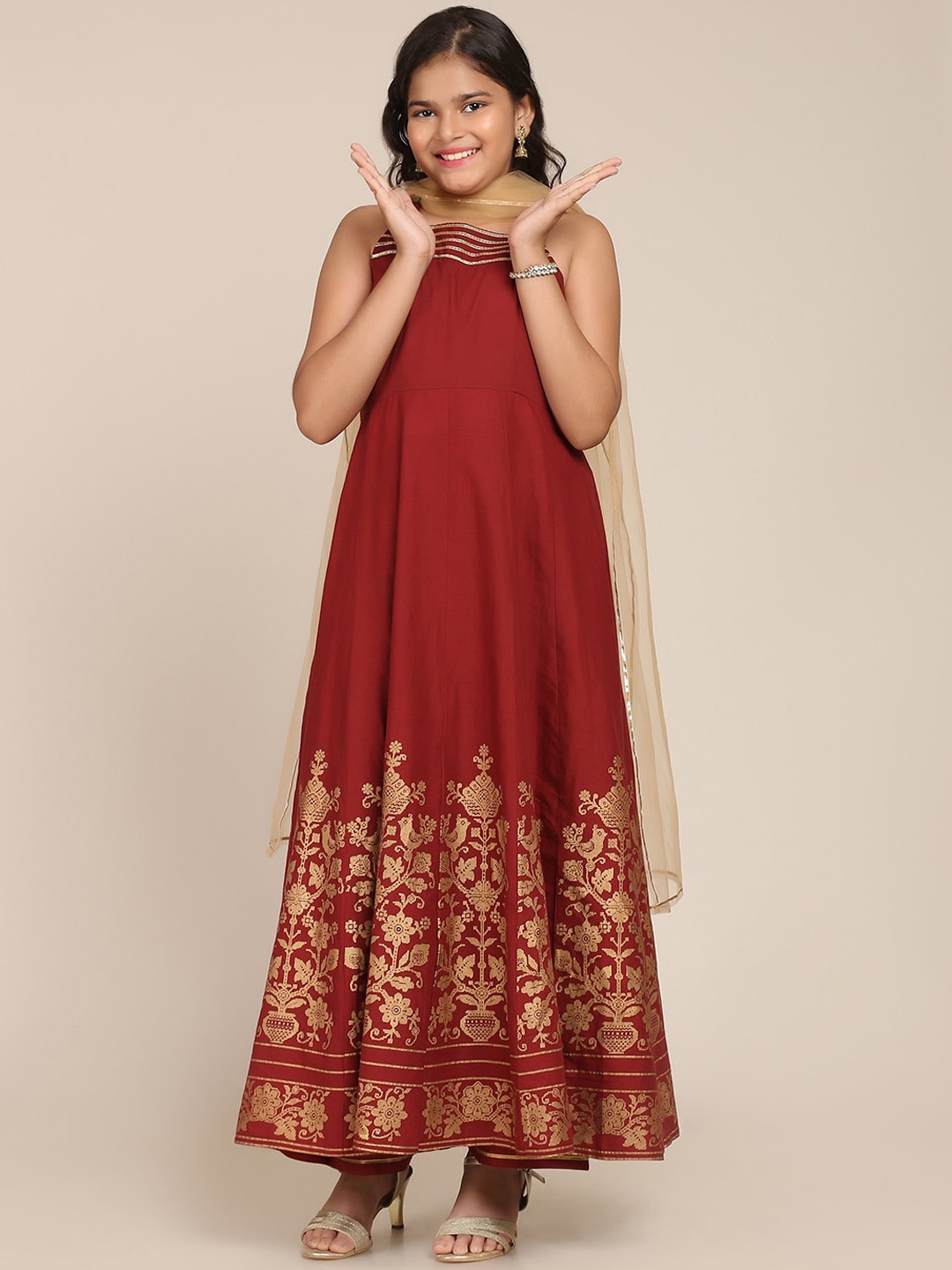 

Bitiya by Bhama Girls Maroon Floral Printed Gotta Patti Kurta with Palazzos & With Dupatta