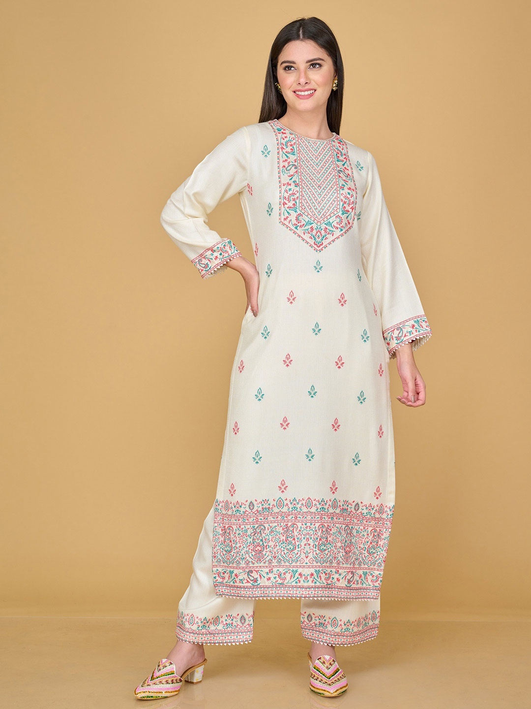 

Safaa Cream-Coloured & Blue Viscose Rayon Unstitched Dress Material