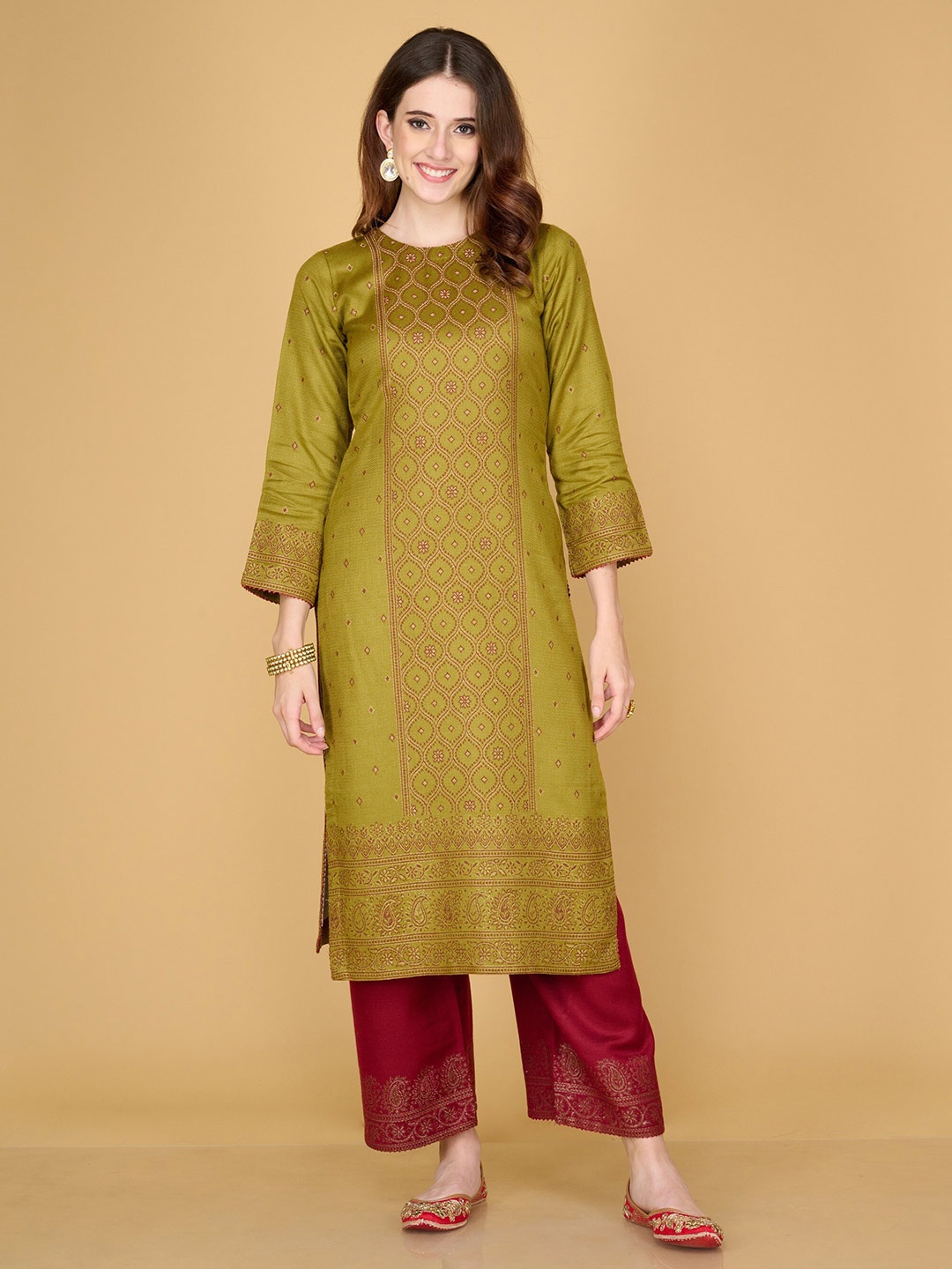 

Safaa Green & Maroon Viscose Rayon Unstitched Dress Material