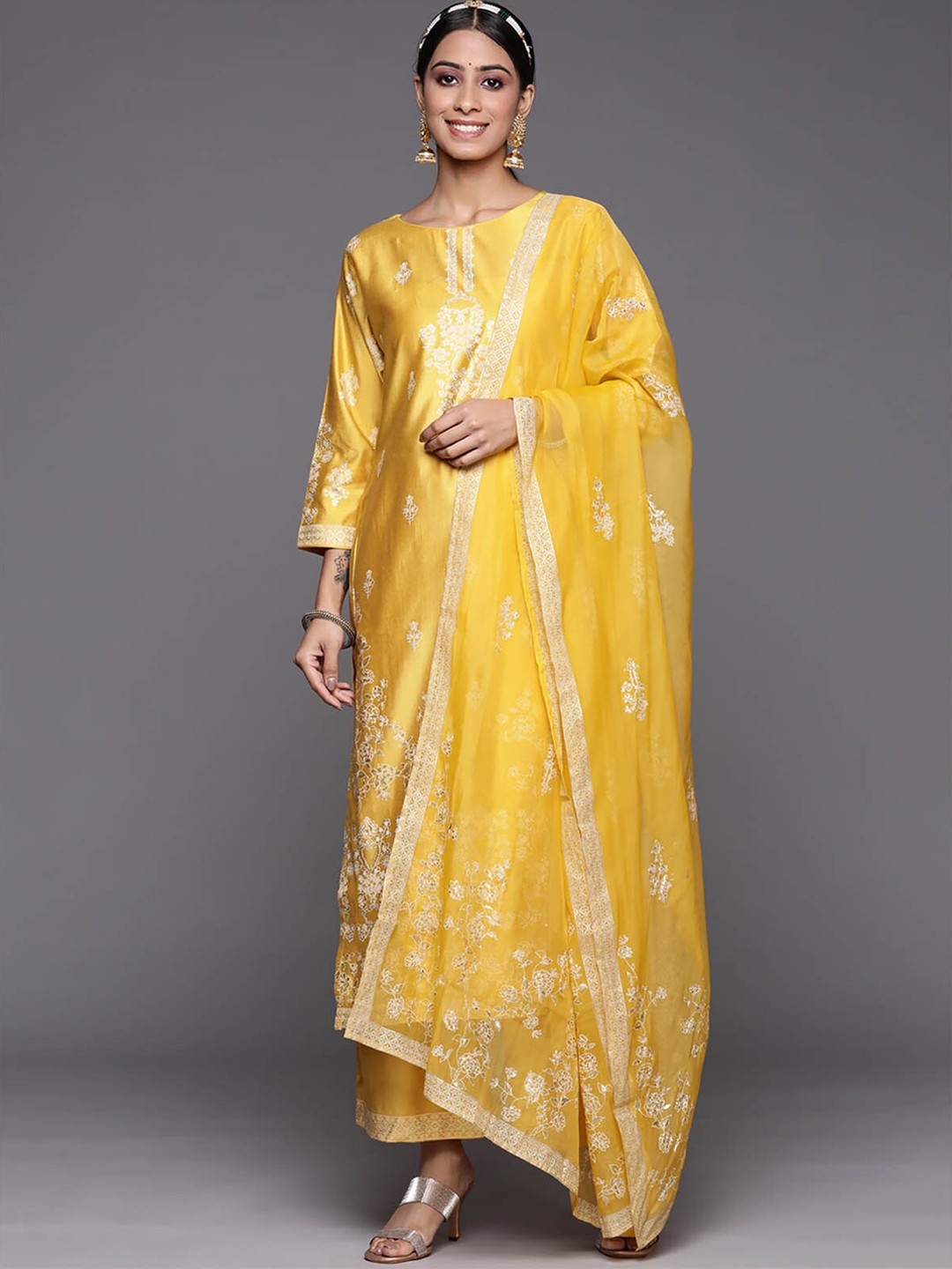 

ODETTE Yellow Floral Printed Thread Work Liva Kurta with Trousers & With Dupatta