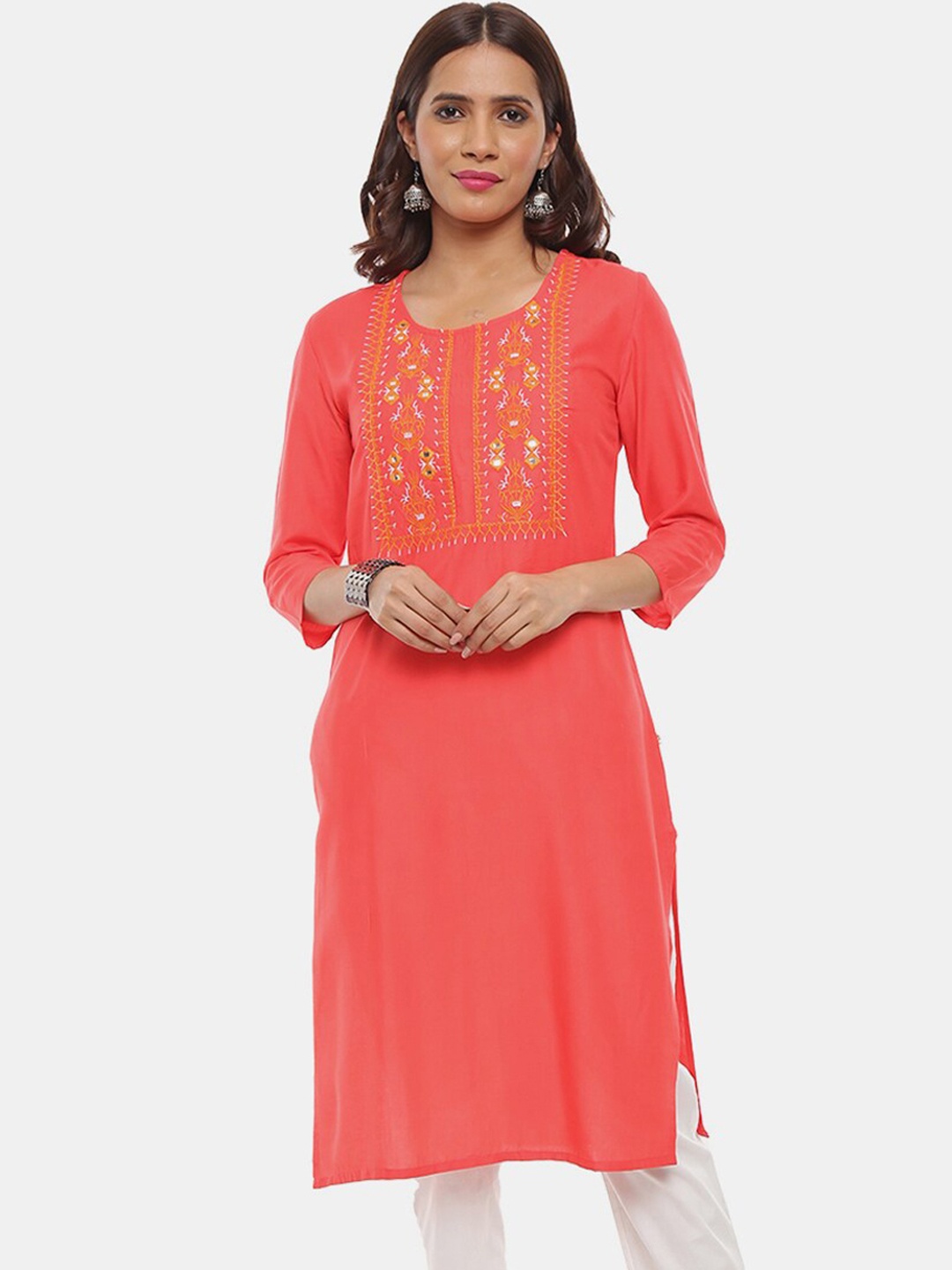 

V-Mart Ethnic Motifs Embroidered Mirror Work Straight Kurta, Coral