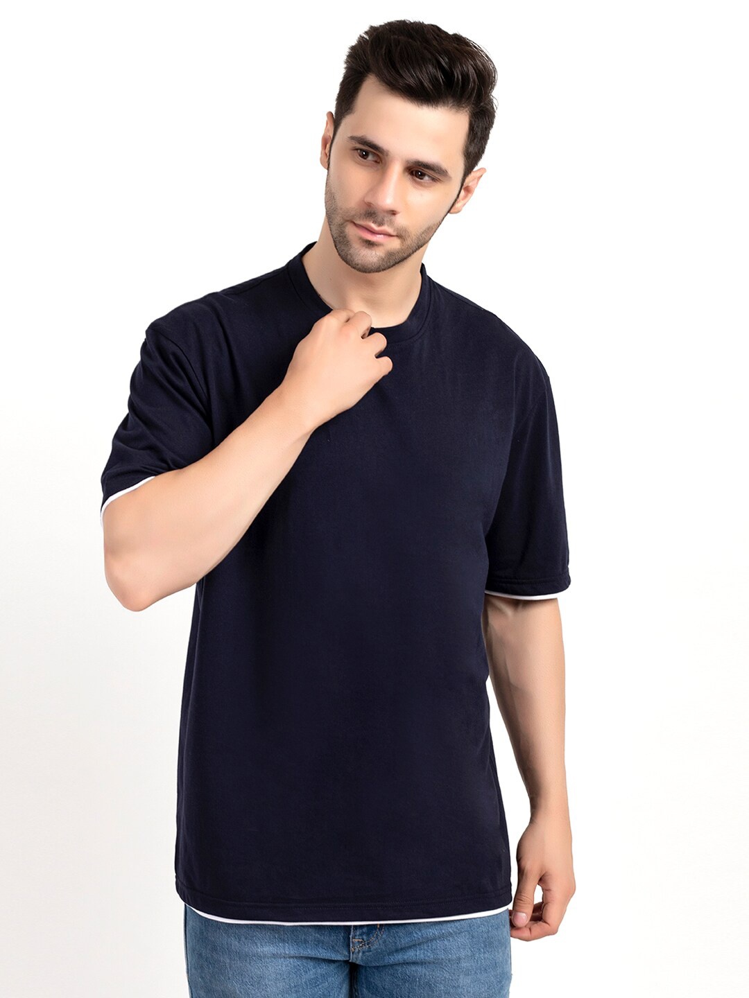 

Oakmans Men Navy Blue Cotton T-shirt