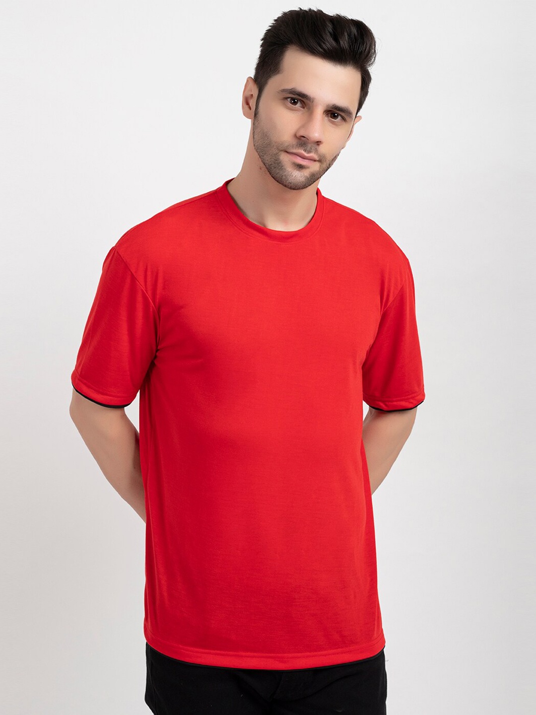 

Oakmans Men Red Cotton T-shirt