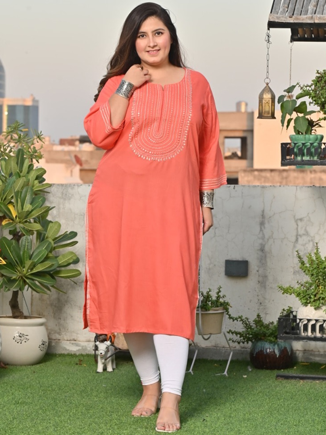 

Swasti Plus Size Mirror Work Kurta, Peach