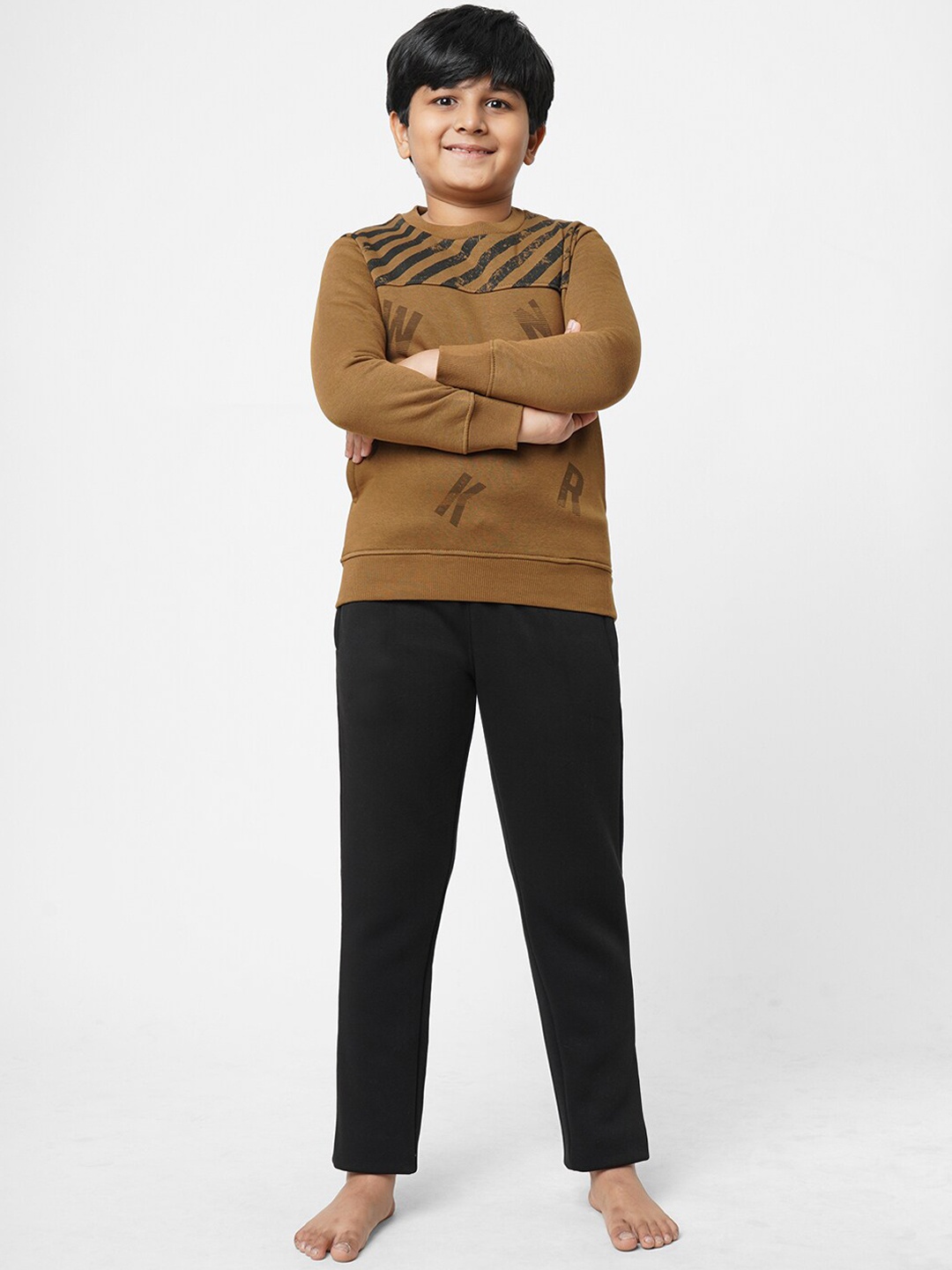 

Sweet Dreams Boys Brown Typography Printed Night suit