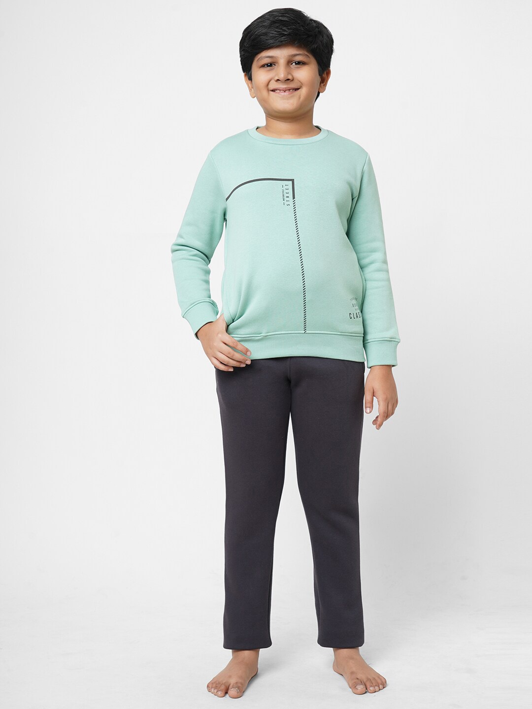 

Sweet Dreams Boys Green & Black Fleece Tracksuits