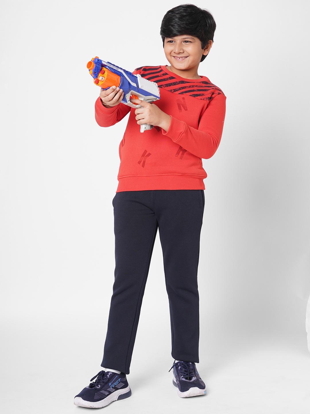 

Sweet Dreams Boys Red & Navy Blue Printed Fleece Tracksuits