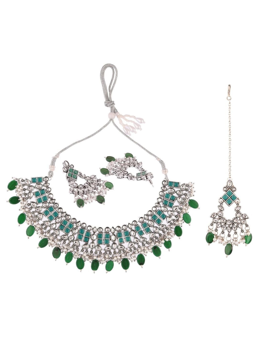 

Efulgenz Silver-Toned & Green Kundan-Studded Silver-Plated Jewellery Set