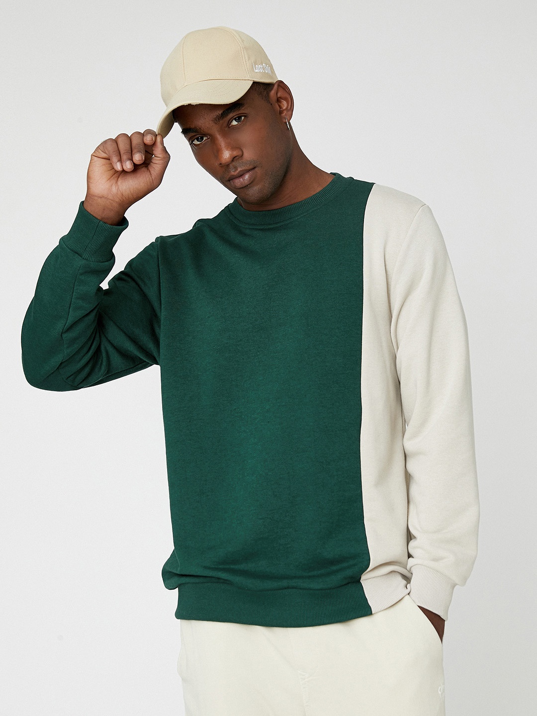 

Koton Men Green & Off White Colourblocked Sweatshirt