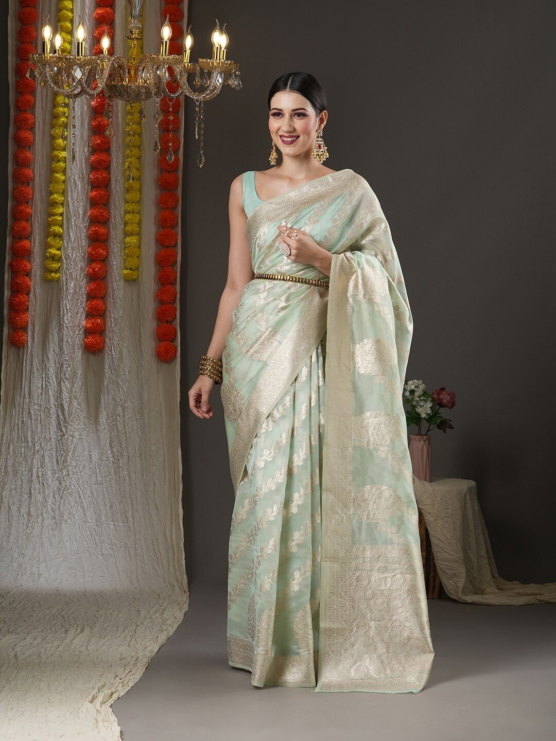 

Saree mall Sea Green & Gold-Toned Woven Design Zari Organza Leheriya Sarees