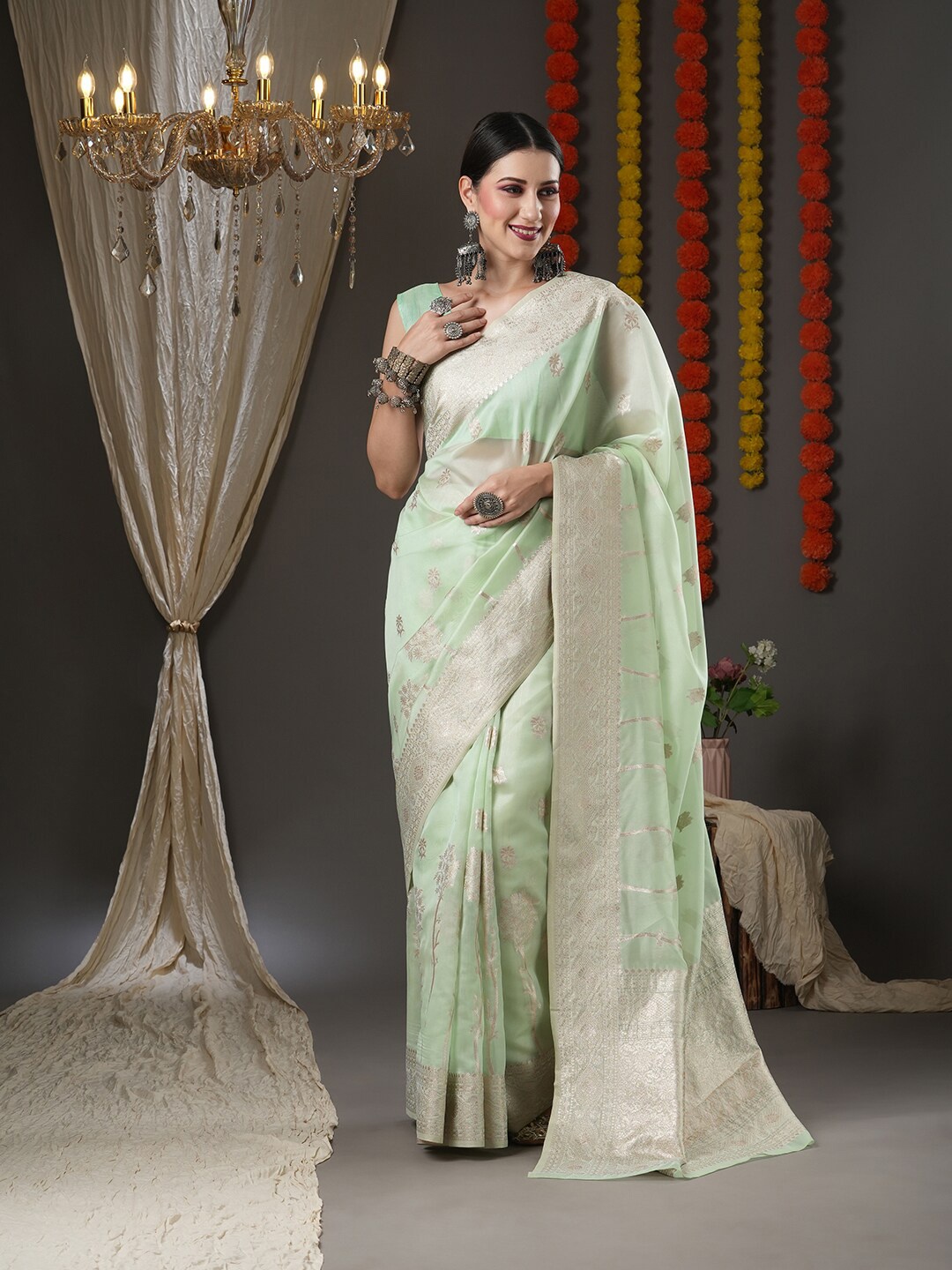 

Saree mall Sea Green & Gold-Toned Woven Design Zari Organza Bagh Sarees