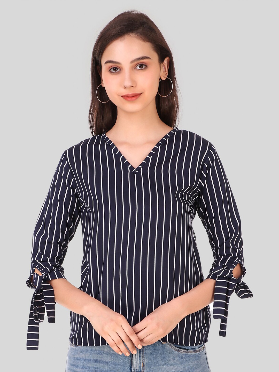 

Womenster Navy Blue Striped Crepe Top