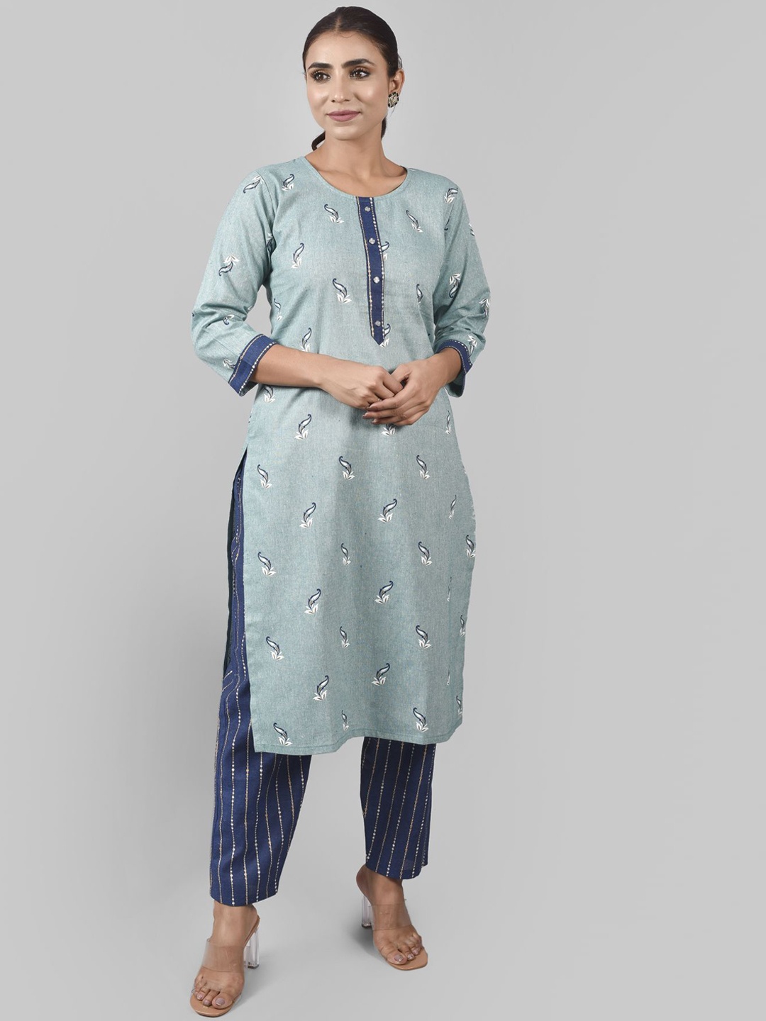 

KALINI Green Ethnic Motifs Printed Pure Cotton Kurti with Trousers