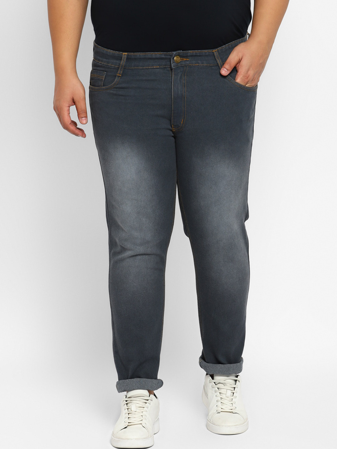 

Urbano Plus Men Grey Heavy Fade Cuffed Hem Stretchable Jeans