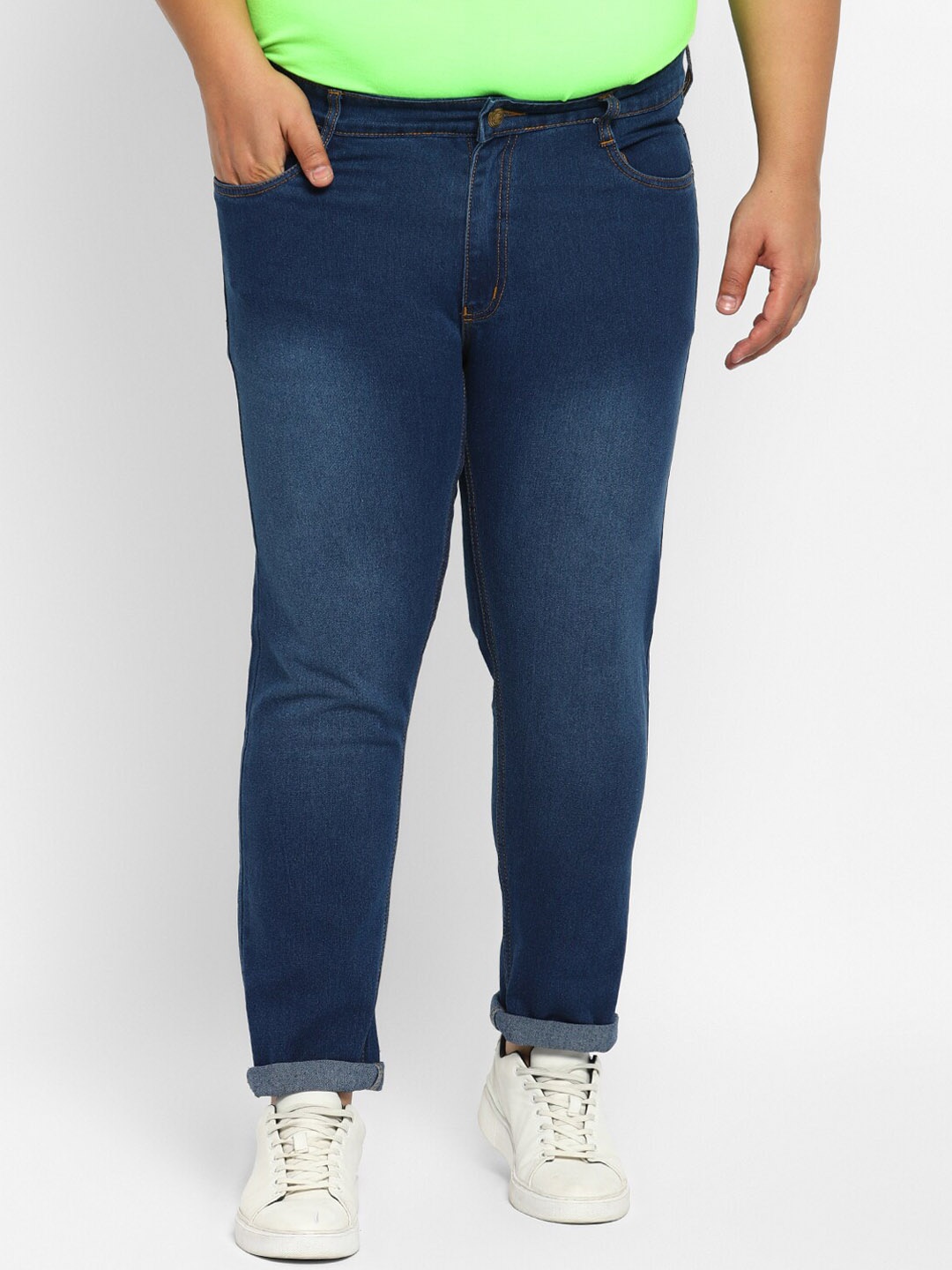 

Urbano Plus Men Blue Light Fade Cuffed Hem Stretchable Jeans