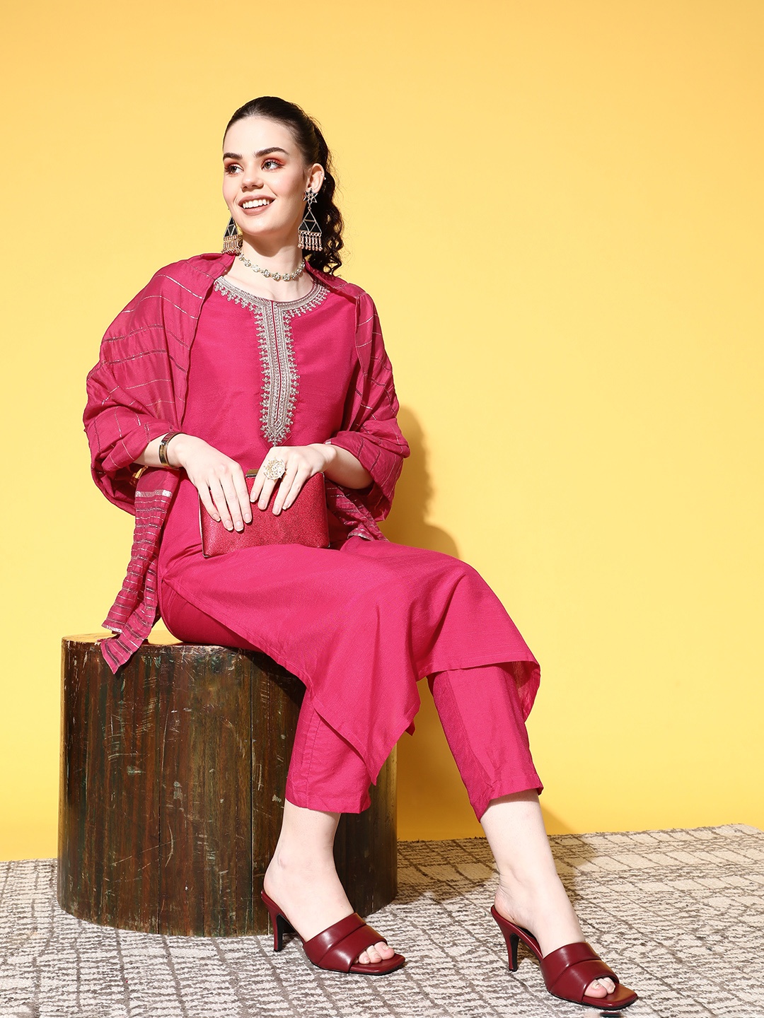 

Ishin Women Magenta Floral Yoke Design Kurta with Trousers & With Dupatta