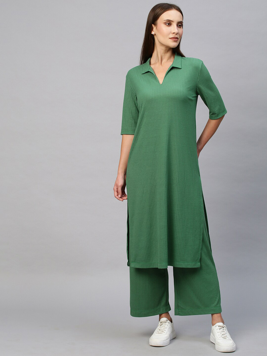 

Chemistry Women Green Kurta with Palazzos