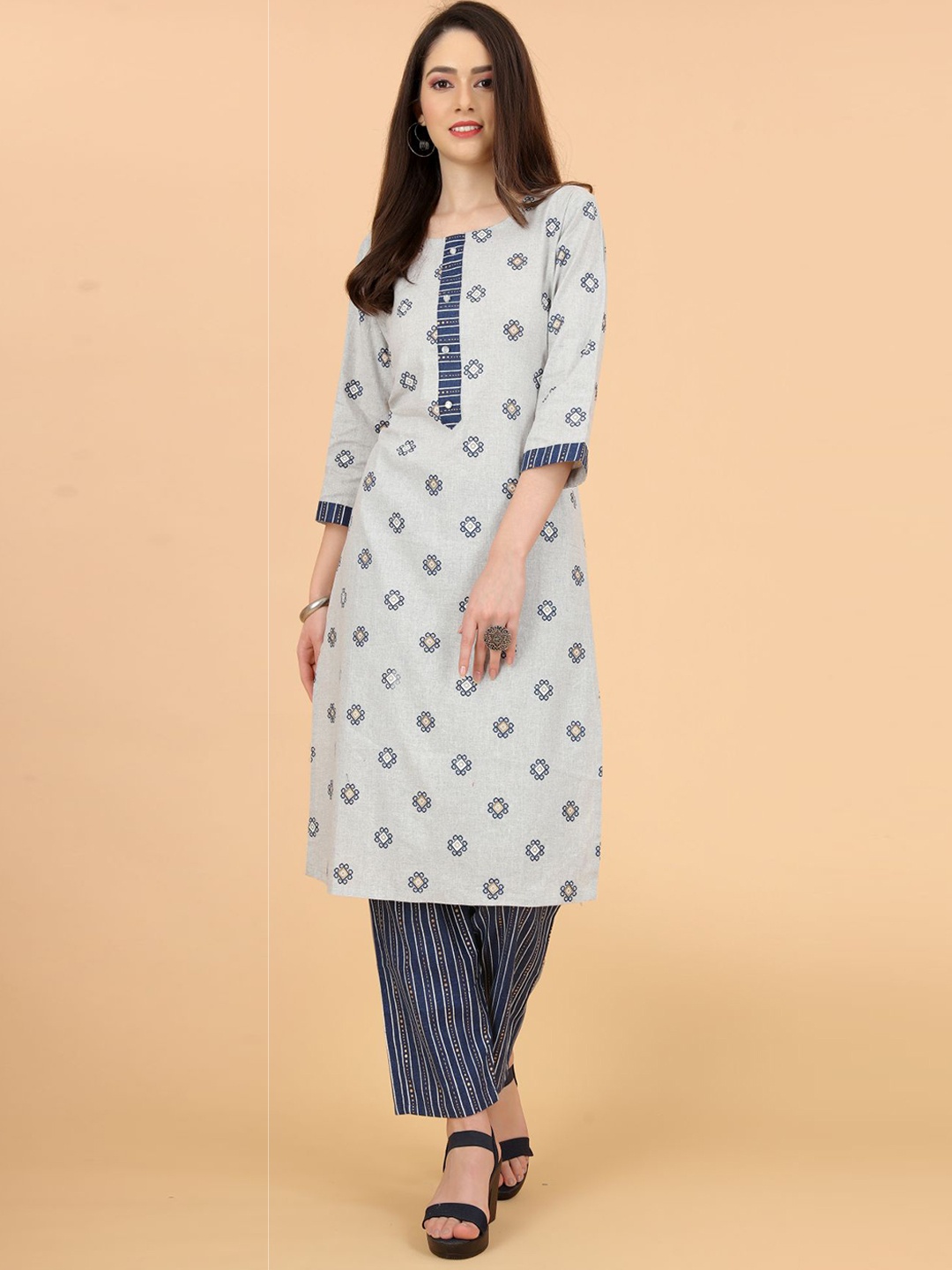 

KALINI Grey Printed Pure Cotton Kurta with Trousers