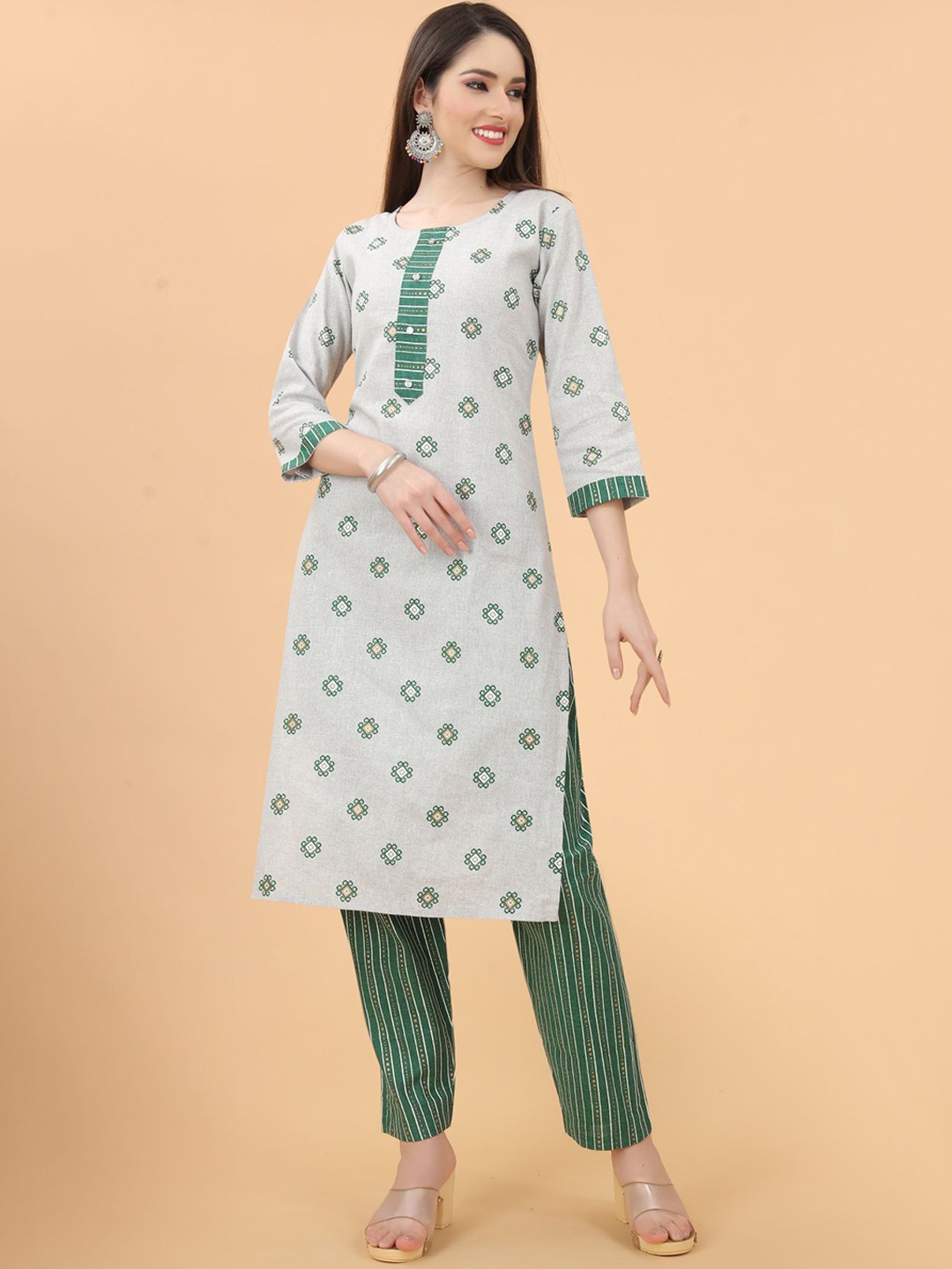 

KALINI Grey Ethnic Motifs Printed Pure Cotton Kurta with Pyjamas