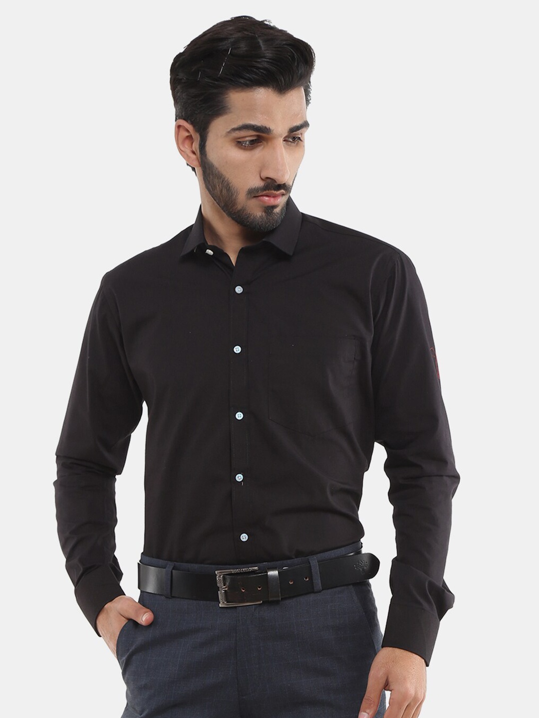 

V-Mart Men Black Classic Cotton Formal Shirt