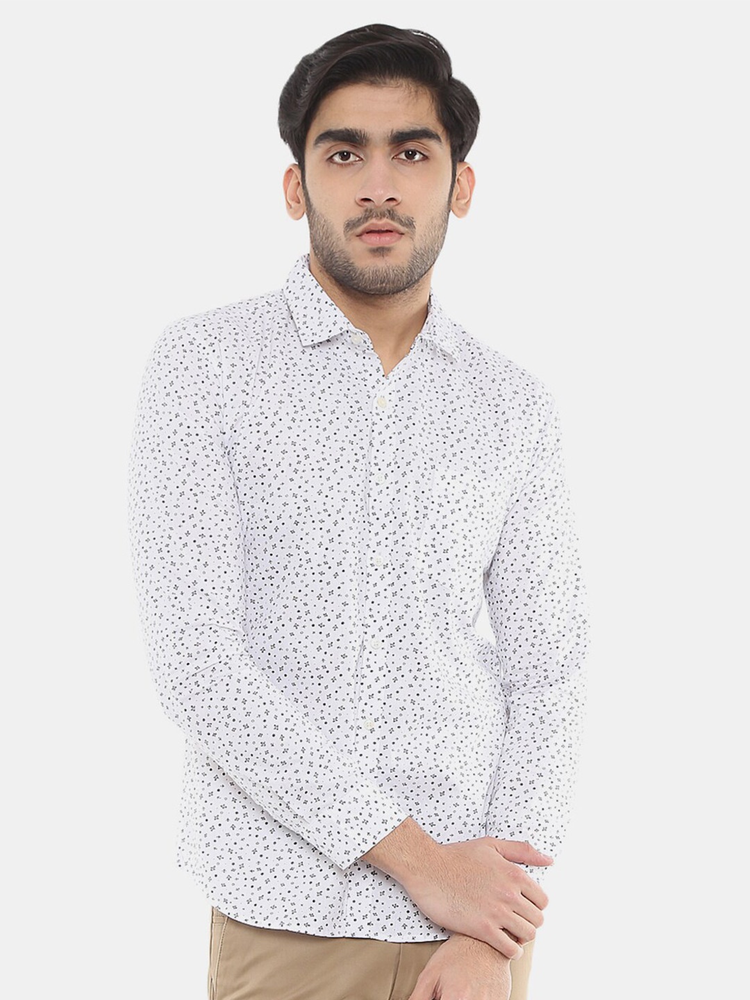 

V-Mart Men White Classic Slim Fit Printed Cotton Casual Shirt
