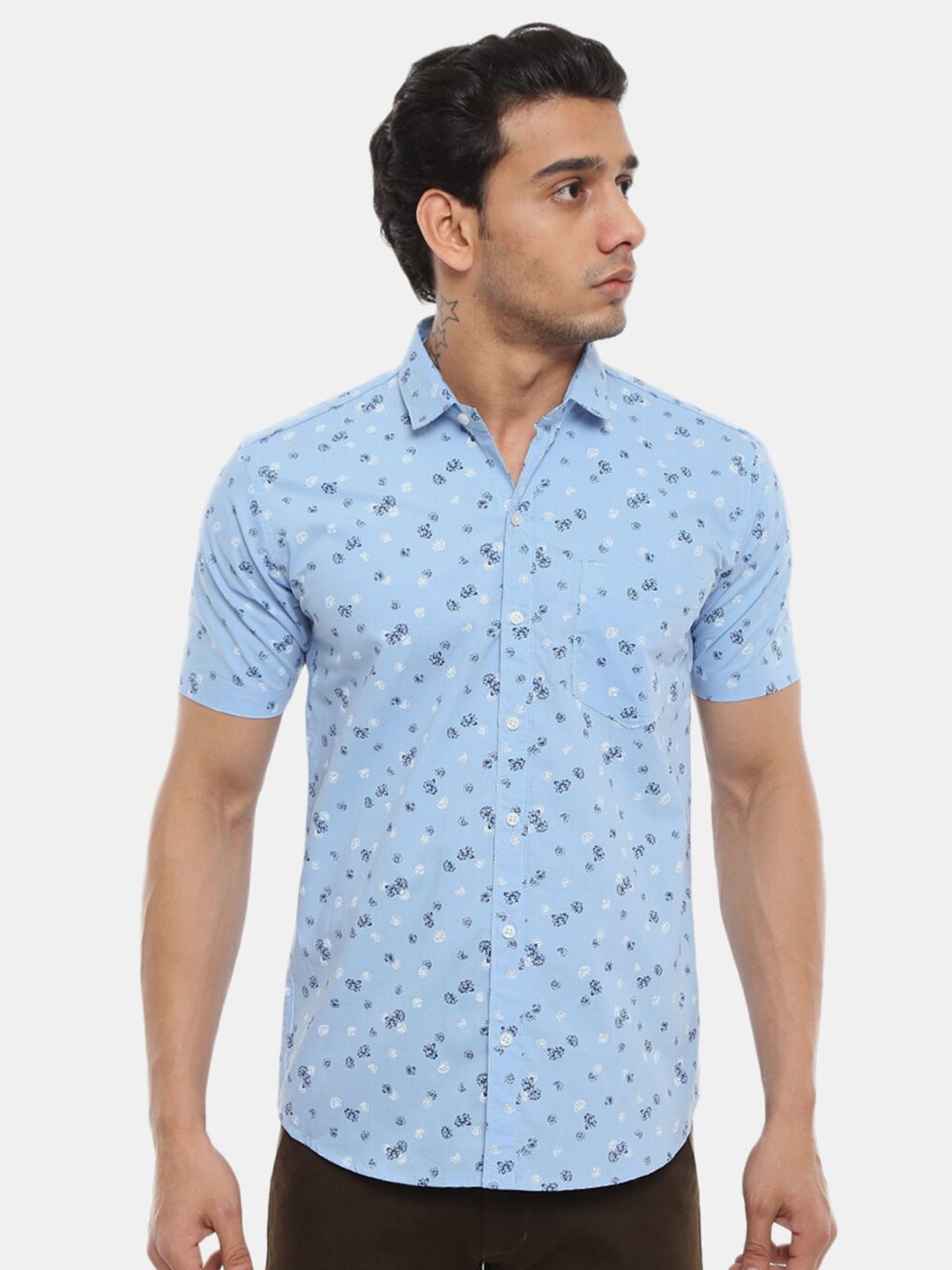 

V-Mart Men Blue Classic Slim Fit Floral Printed Cotton Casual Shirt