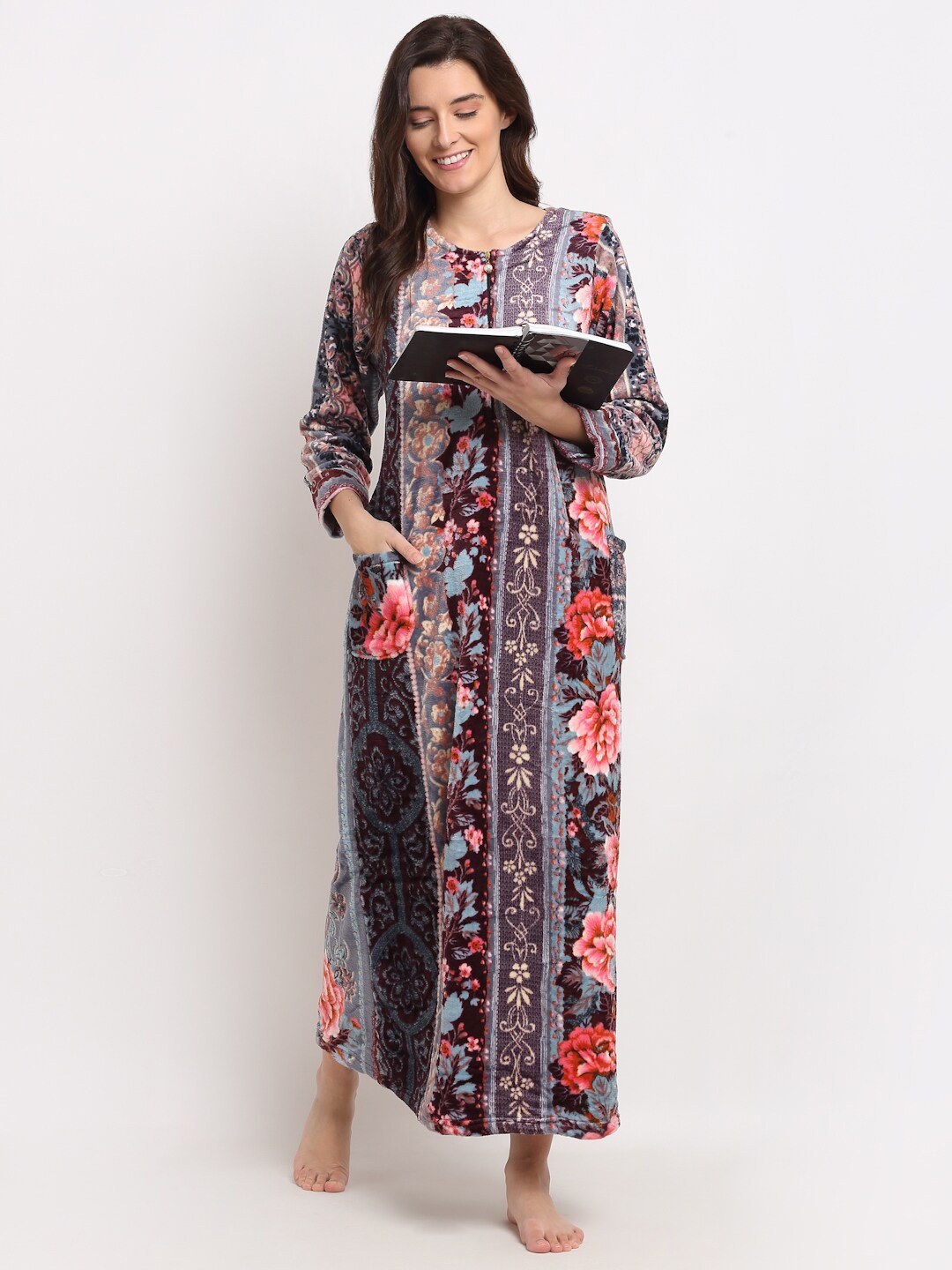 

GRACIT Blue Printed Floral Maxi Nightdress