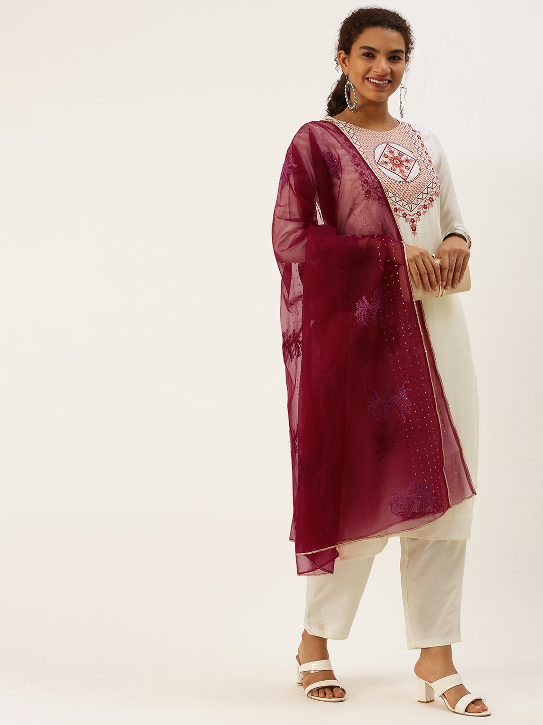 

HEEPOSH Women White Embroidered Thread Work Kurta with Trousers & With Dupatta