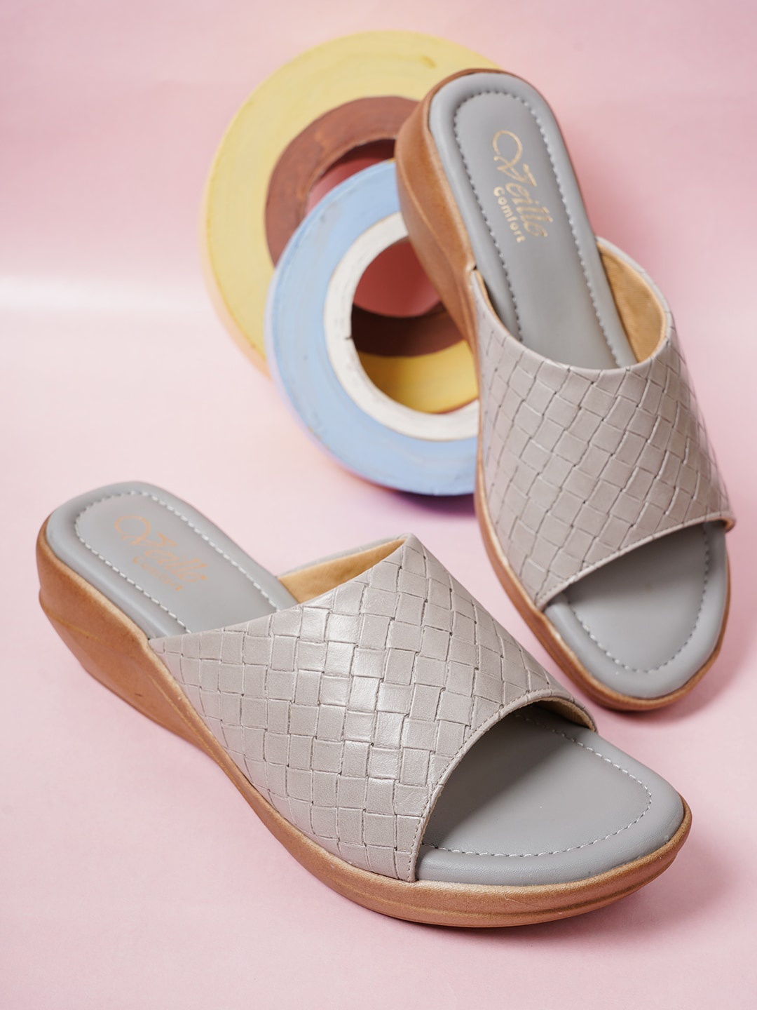 

VEILLE Grey Textured Comfort Heels