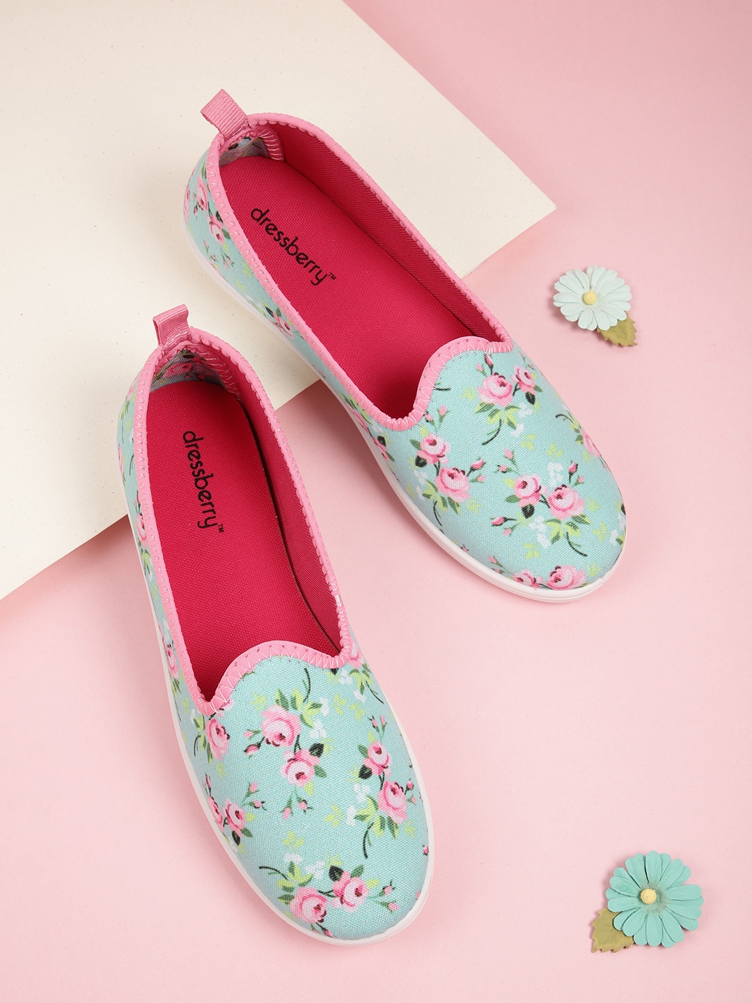 

DressBerry Women Printed Ballerinas, Sea green