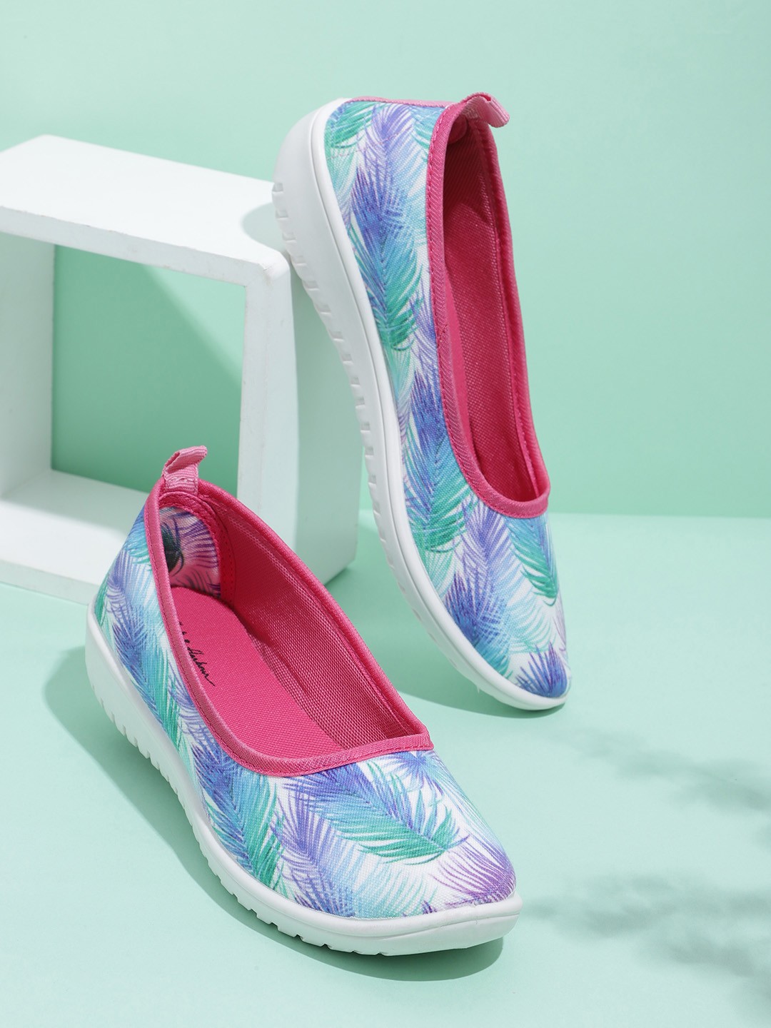 

Mast & Harbour Women Tropical Print Ballerinas, White