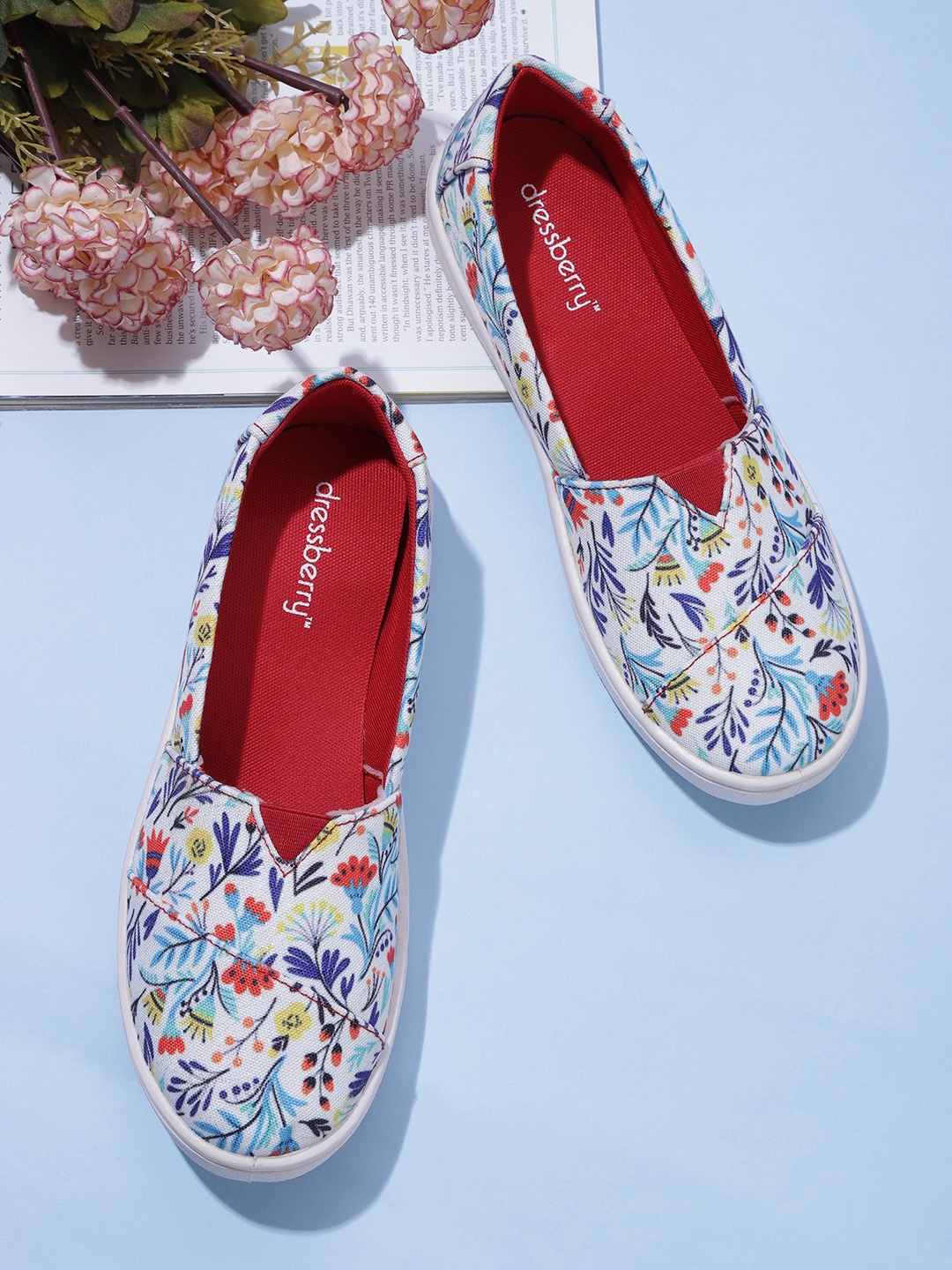 

DressBerry Women Floral Printed Slip-On Sneakers, White