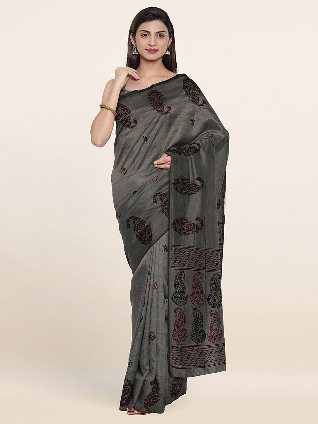 

Pothys Grey & Black Paisley Printed Saree